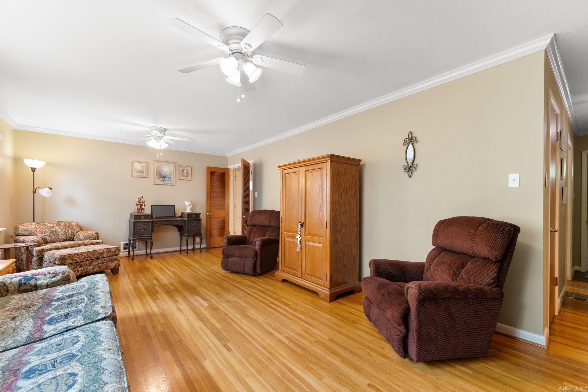 HALL PLAZA - Residential