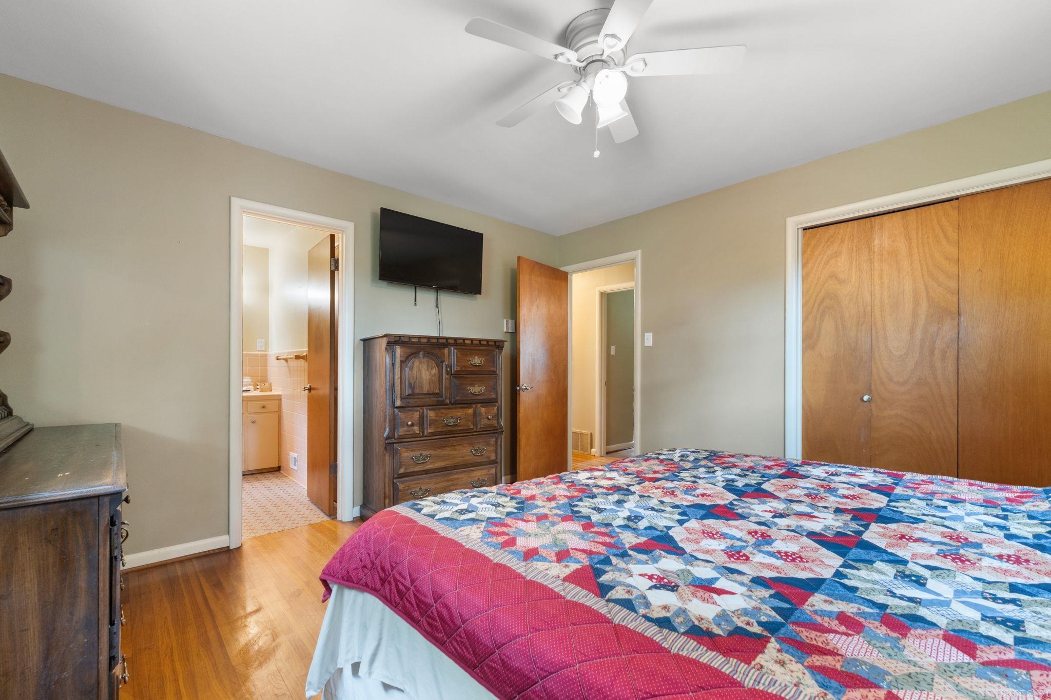 HALL PLAZA - Residential