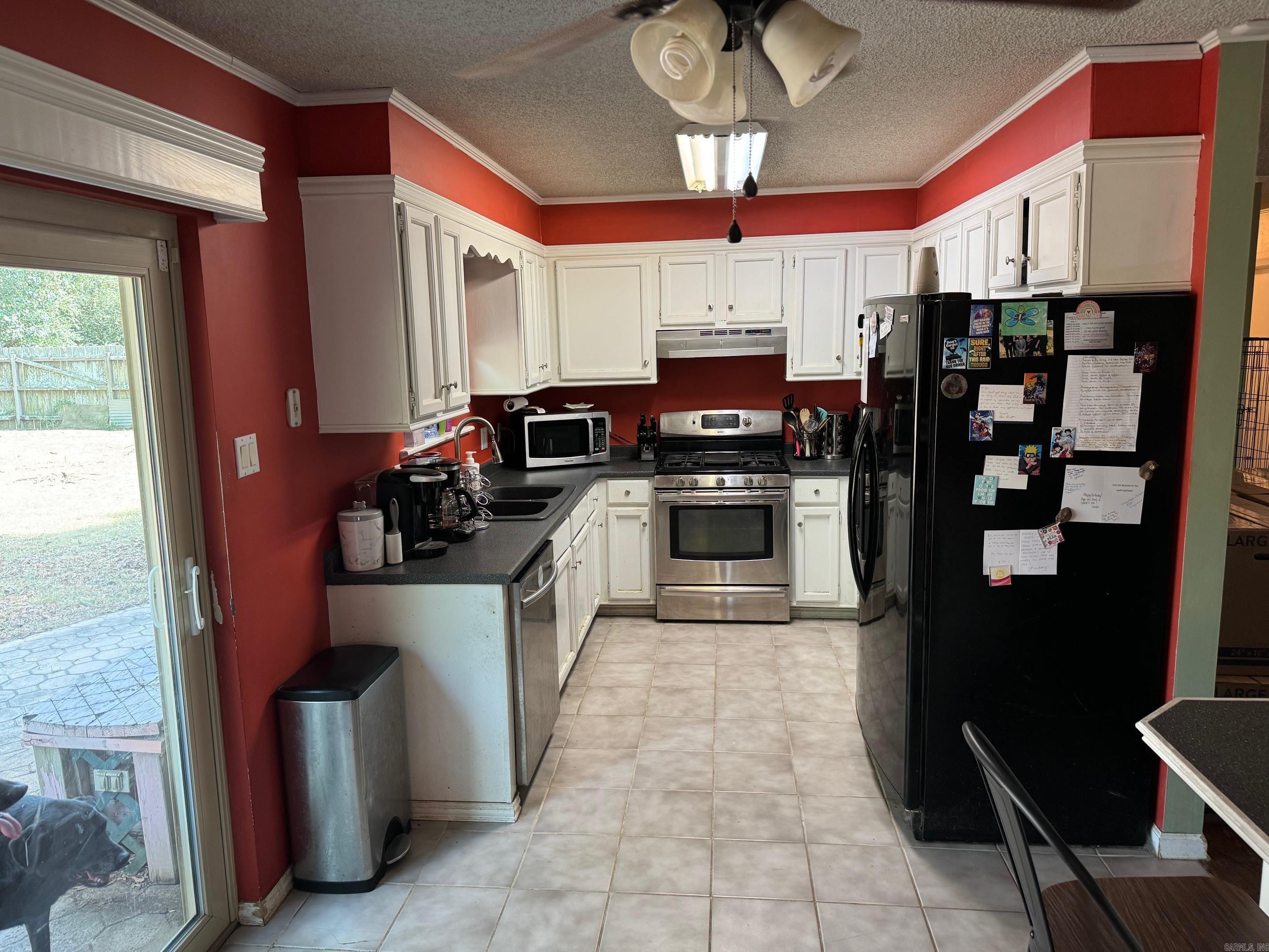 Pine Meadows 1 - Residential