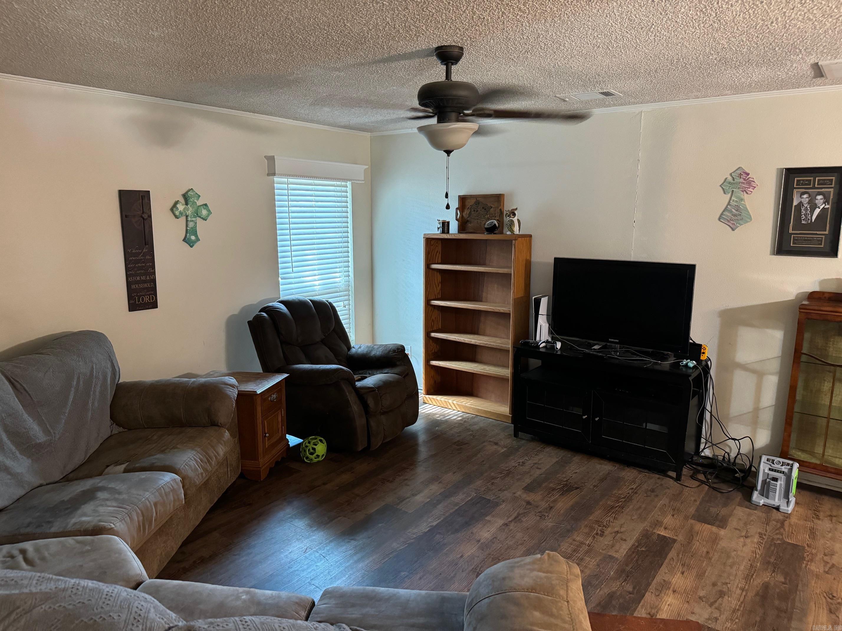 Pine Meadows 1 - Residential