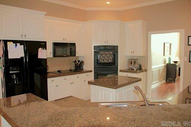 THE VILLAGES OF WELLINGTON - Residential Lease