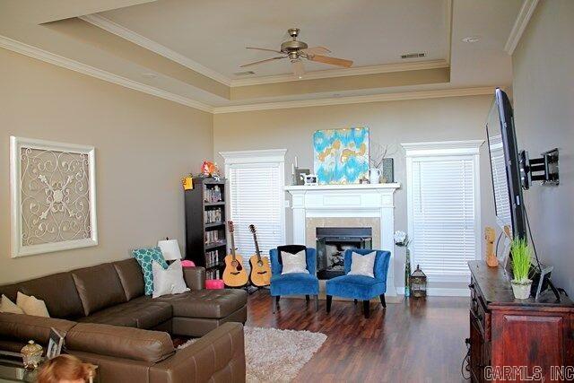 THE VILLAGES OF WELLINGTON - Residential Lease