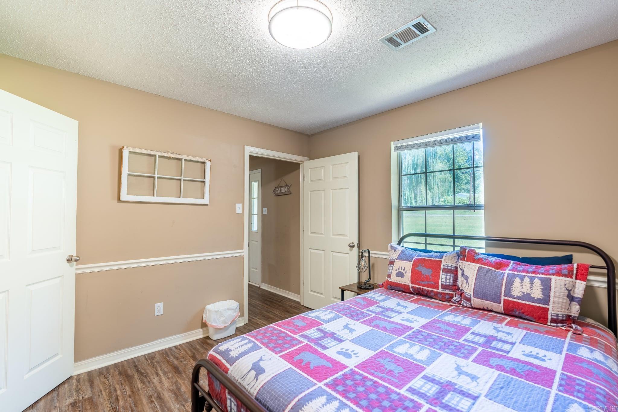 RAINBOW ISLAND - Residential