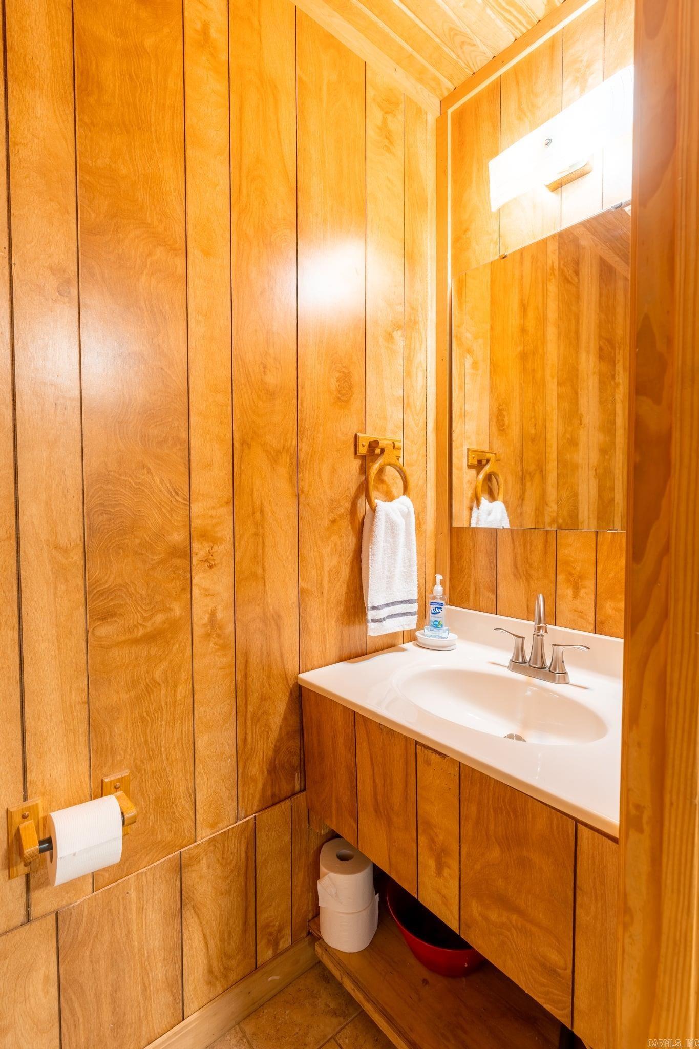 RAINBOW ISLAND - Residential