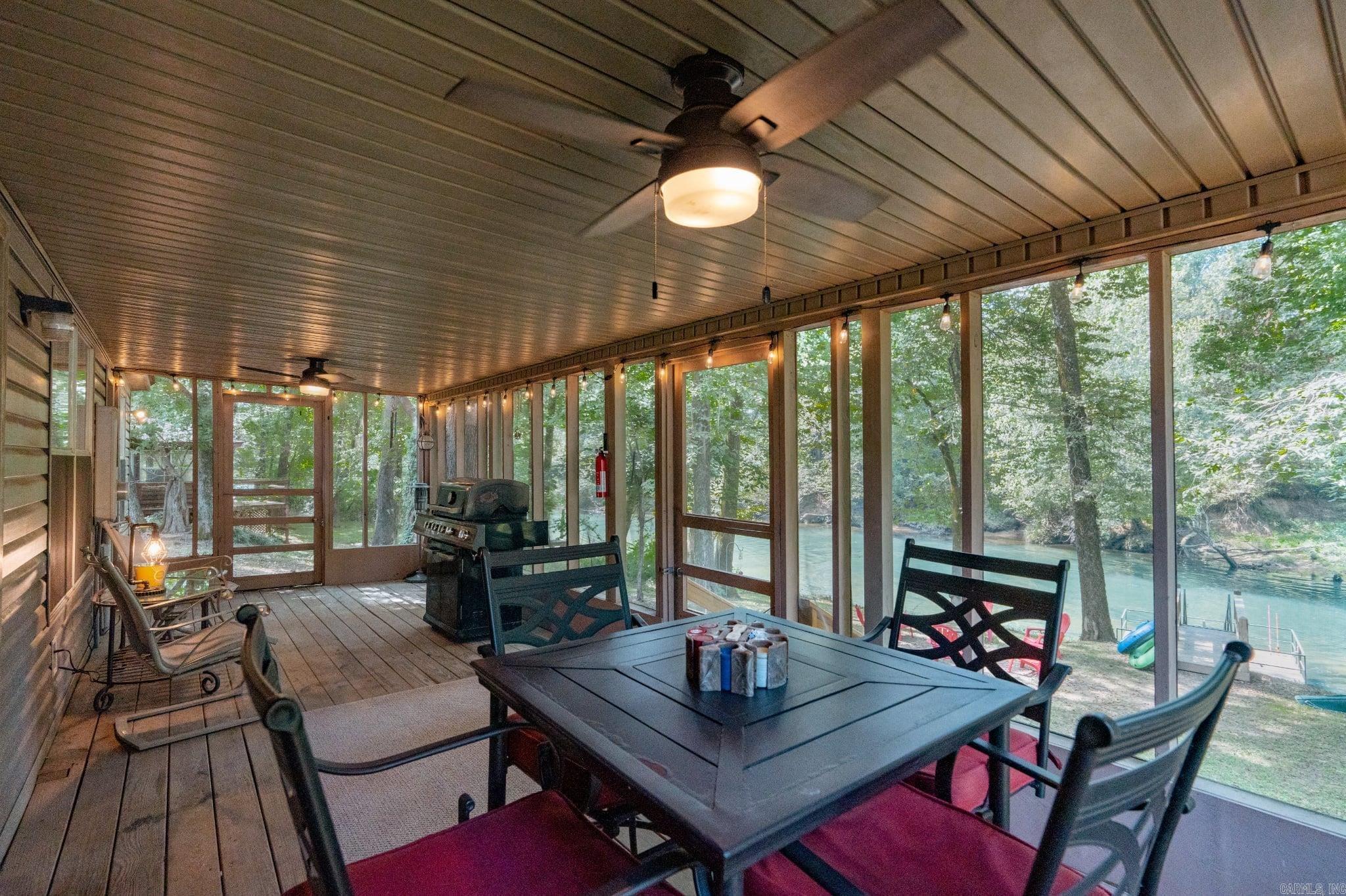 RAINBOW ISLAND - Residential