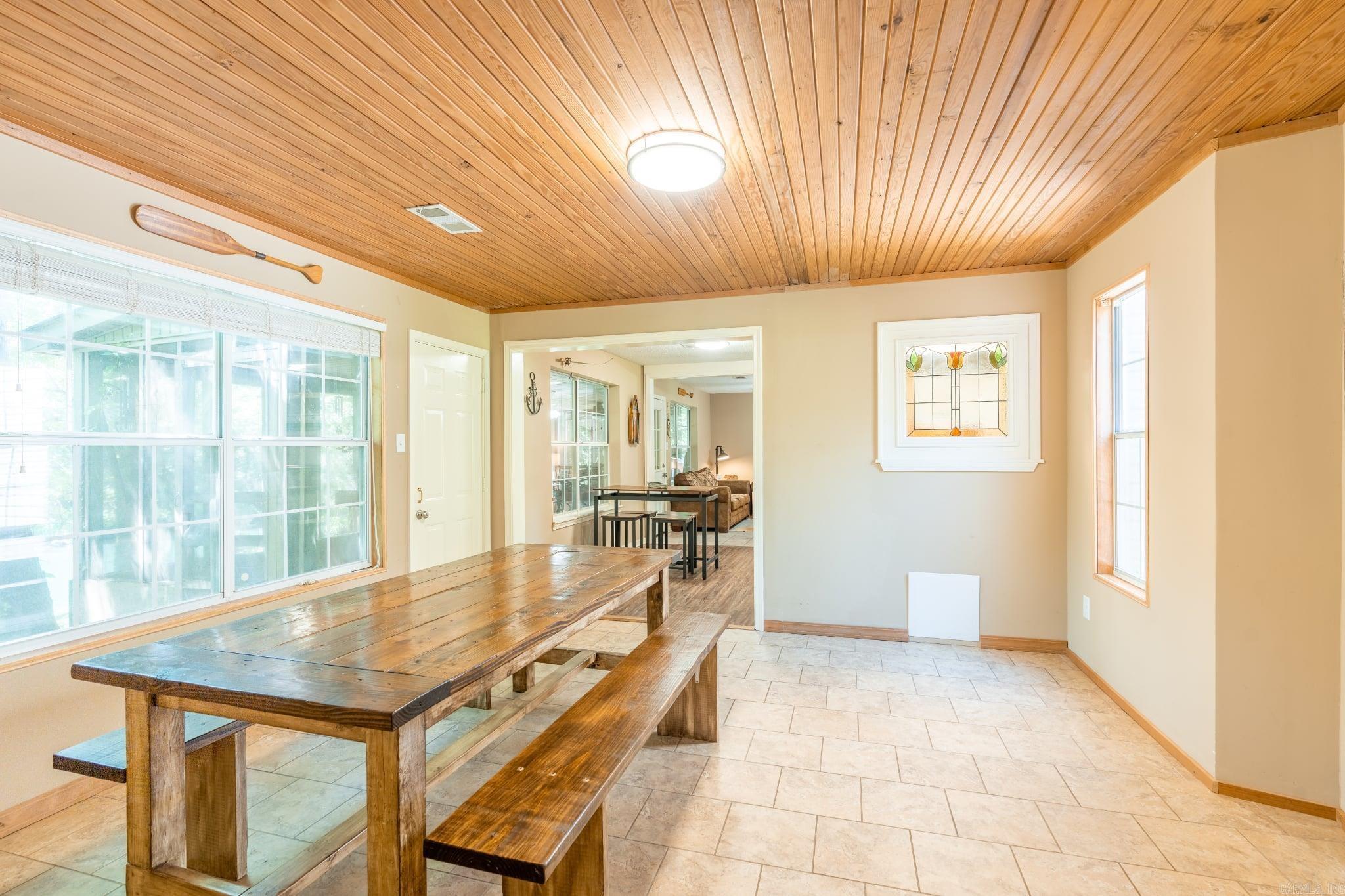 RAINBOW ISLAND - Residential