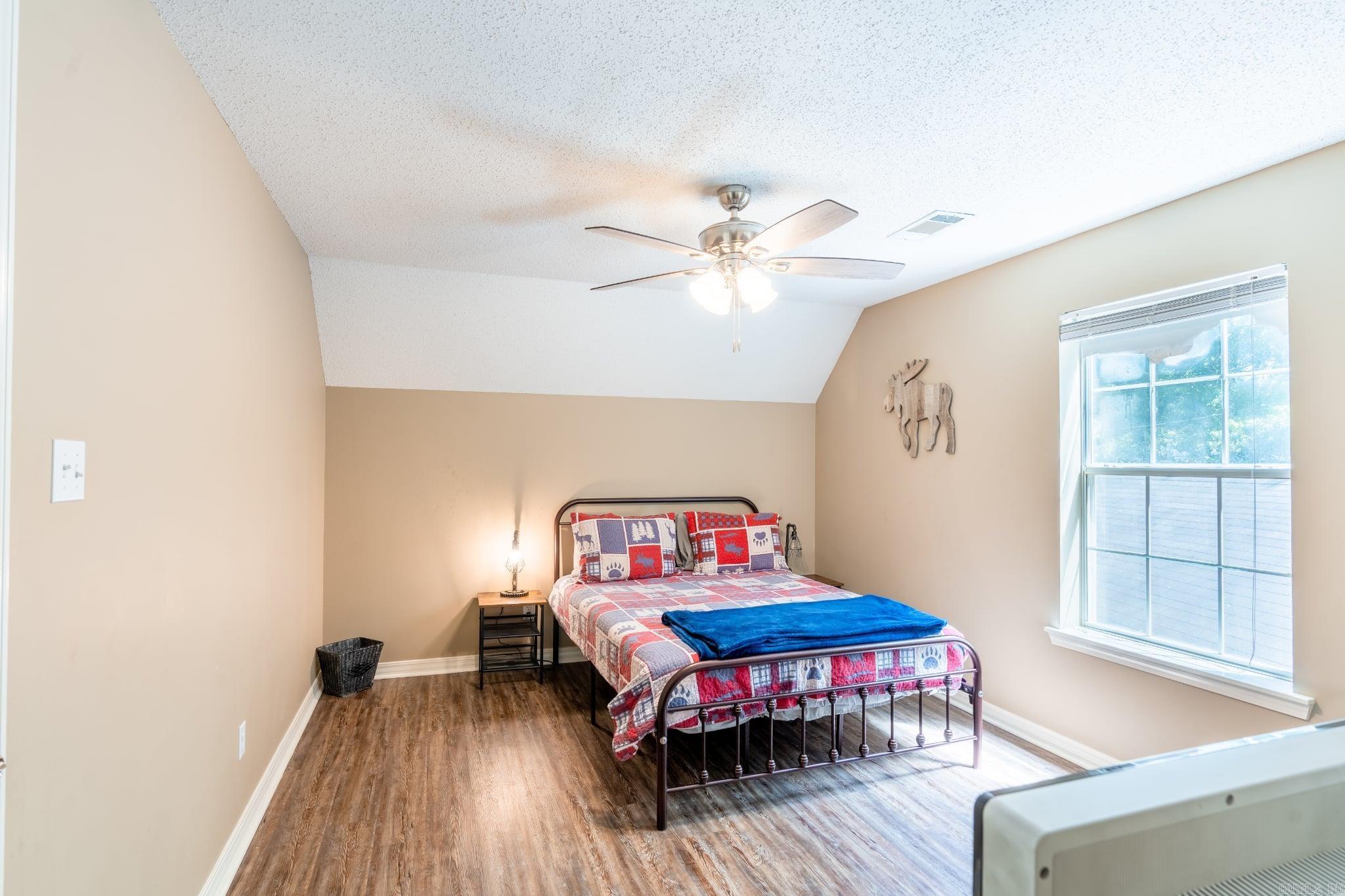 RAINBOW ISLAND - Residential