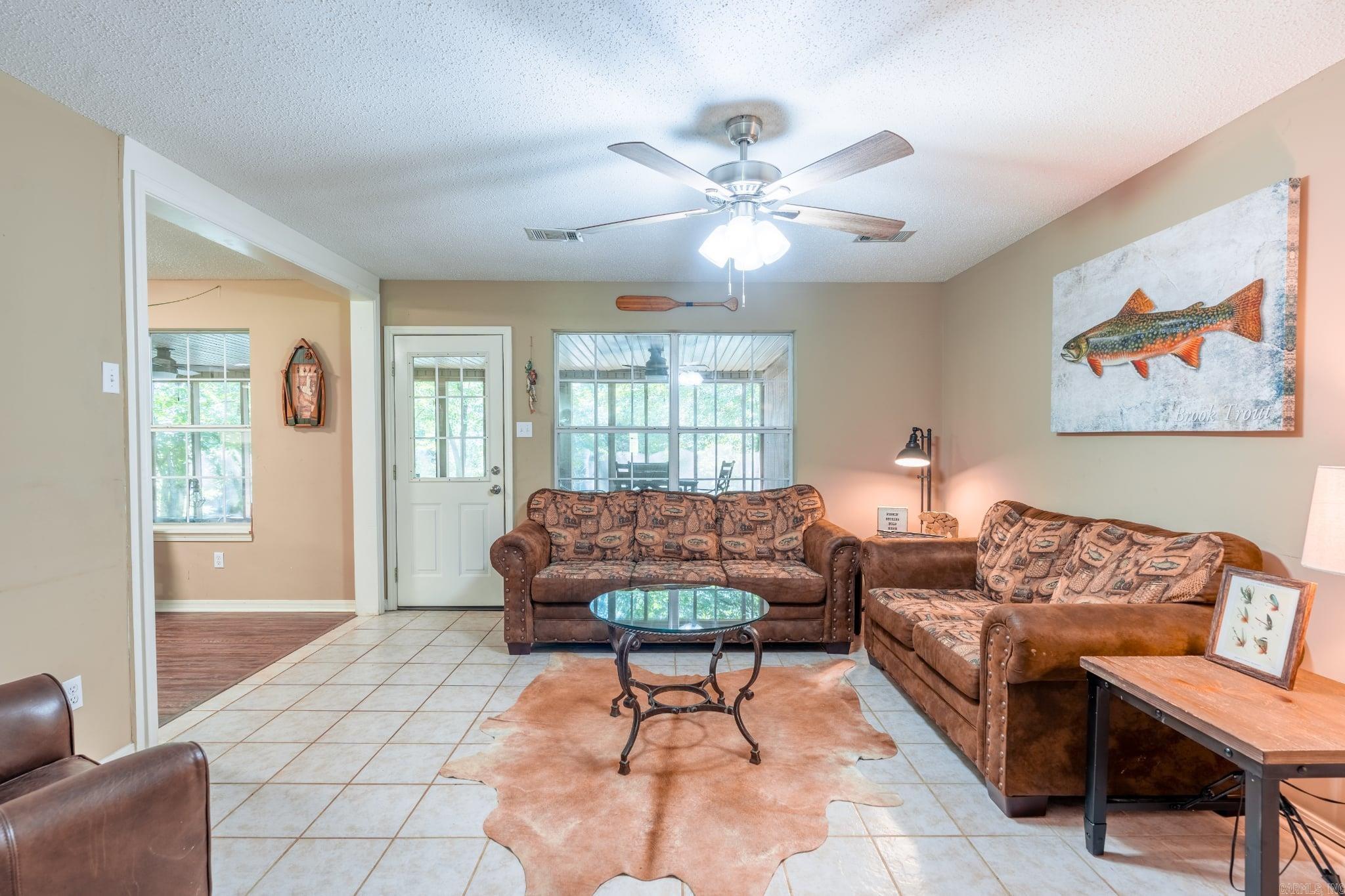 RAINBOW ISLAND - Residential