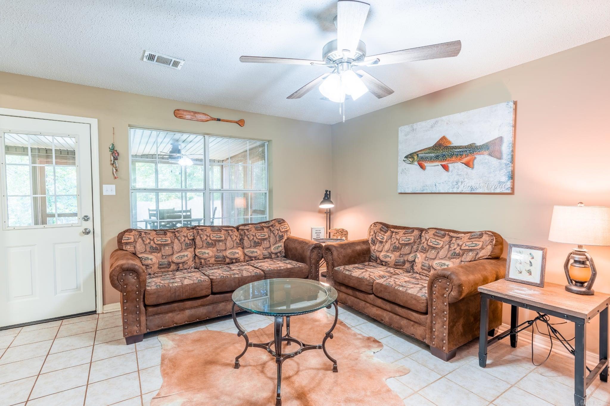 RAINBOW ISLAND - Residential