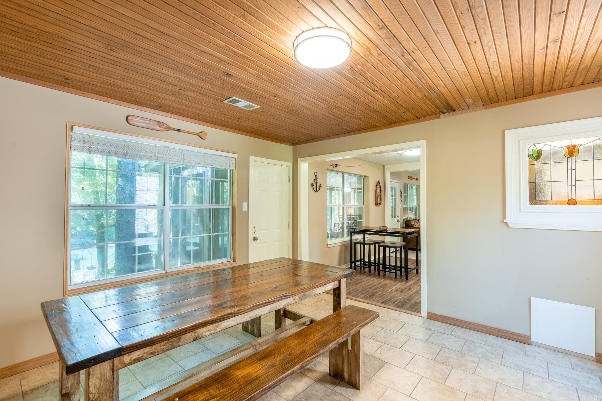 RAINBOW ISLAND - Residential