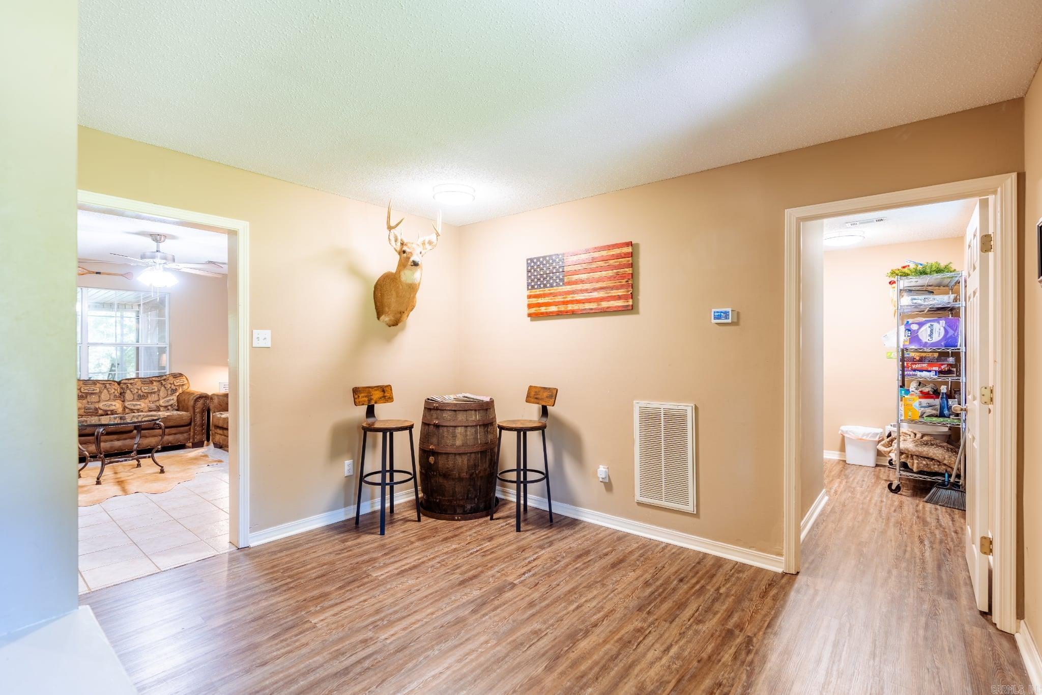 RAINBOW ISLAND - Residential