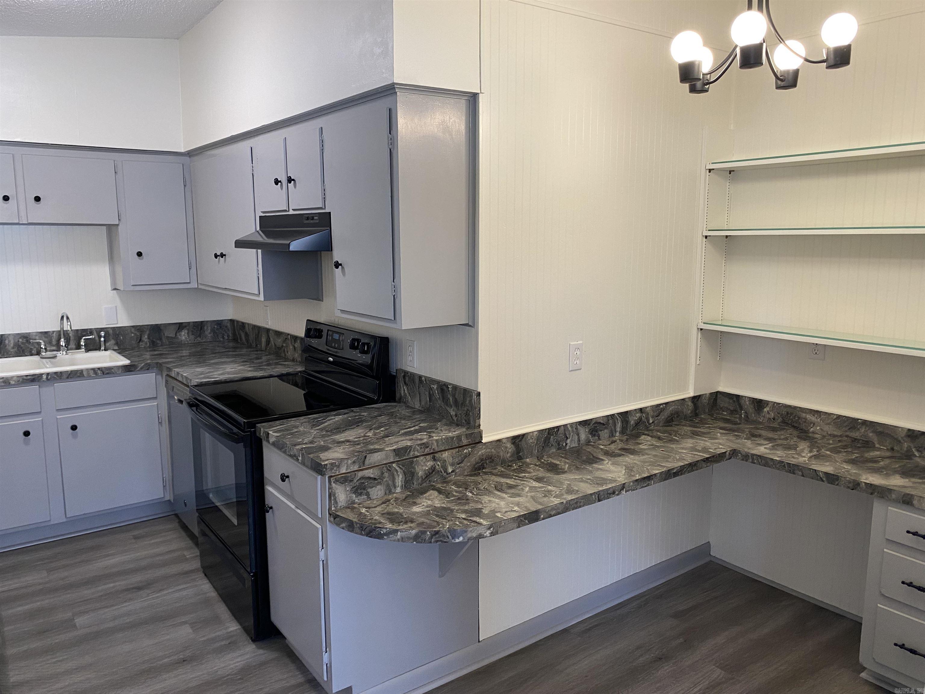 BROADWAY ADDITION - Residential Lease