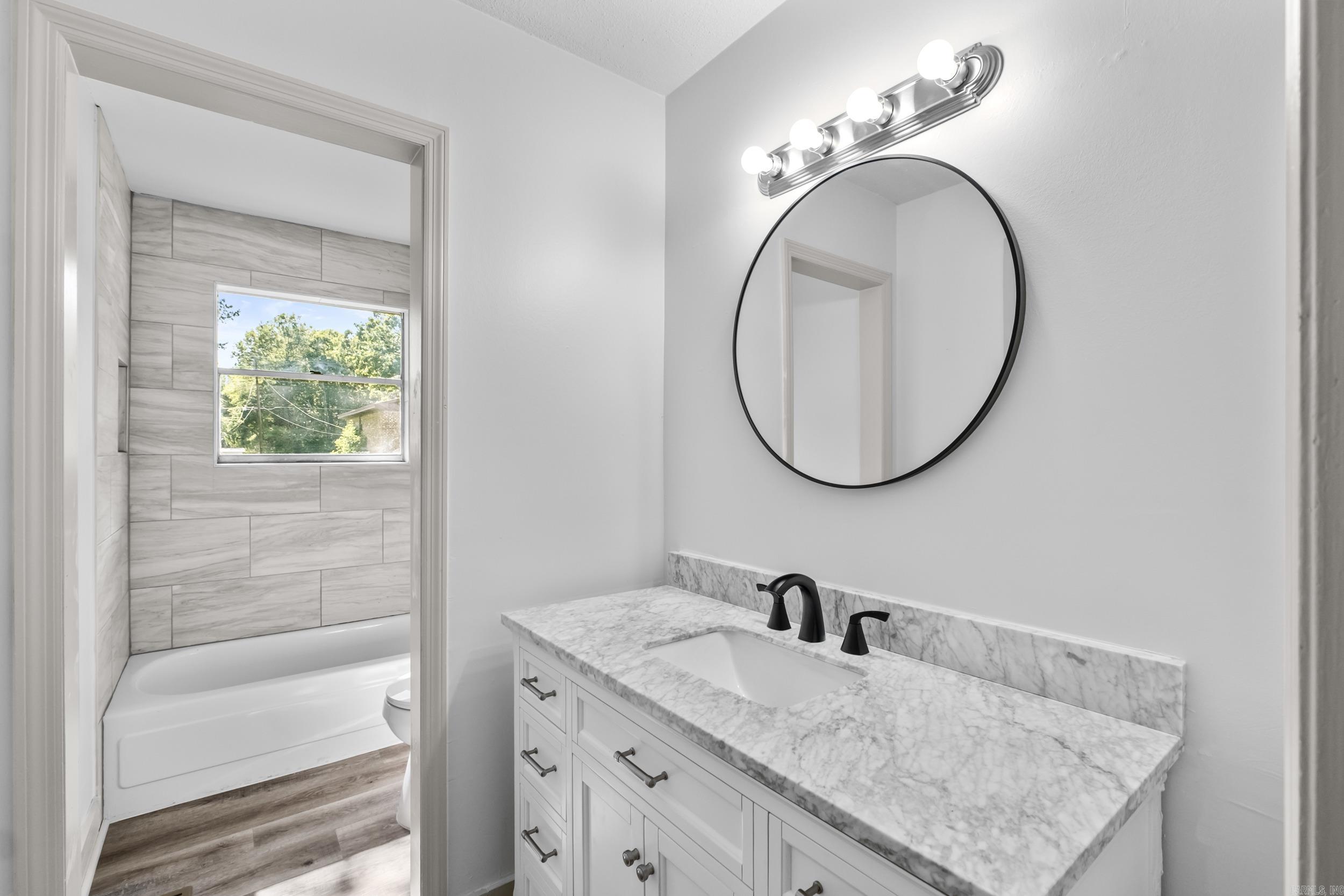 ARBOR OAKS - Residential