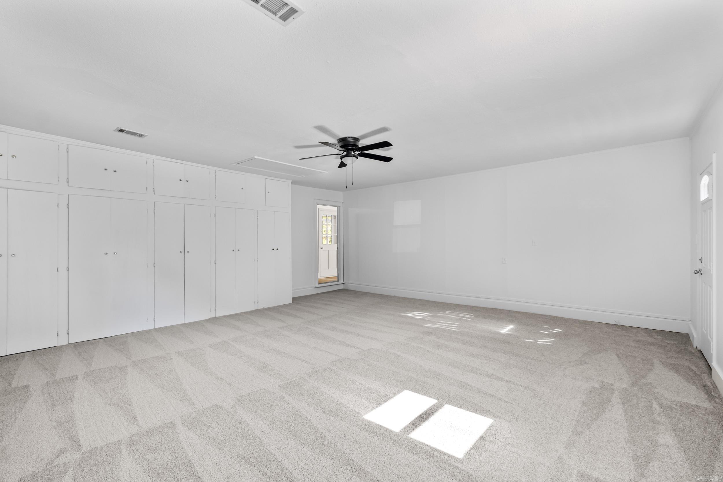 ARBOR OAKS - Residential