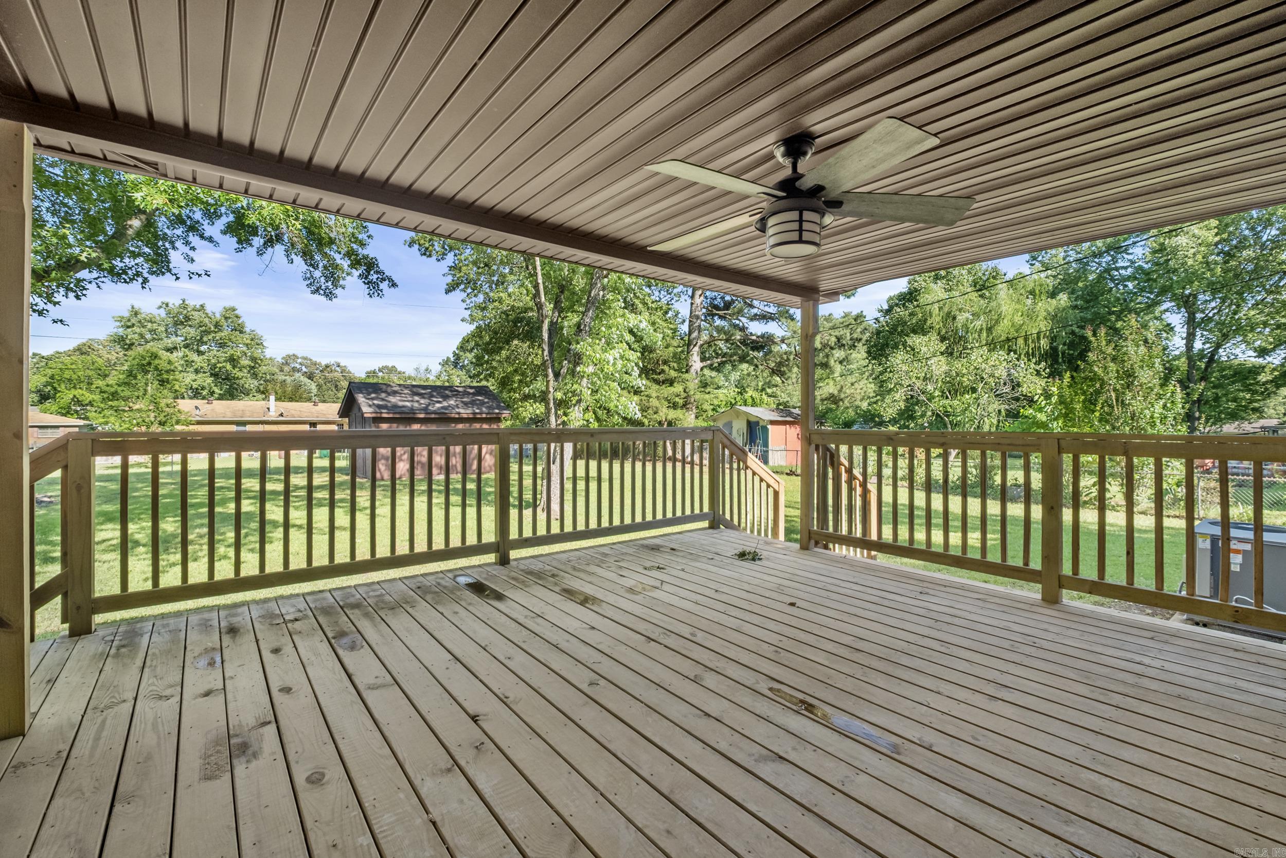 ARBOR OAKS - Residential