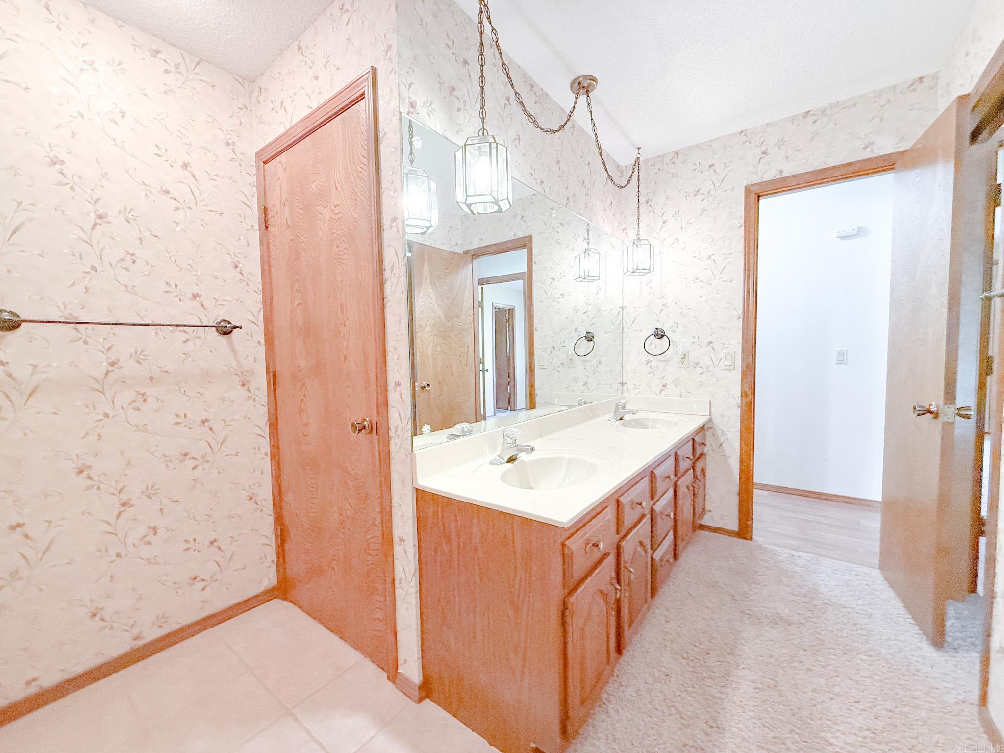 SOUTHERN MEADOWS ESTATE - Residential