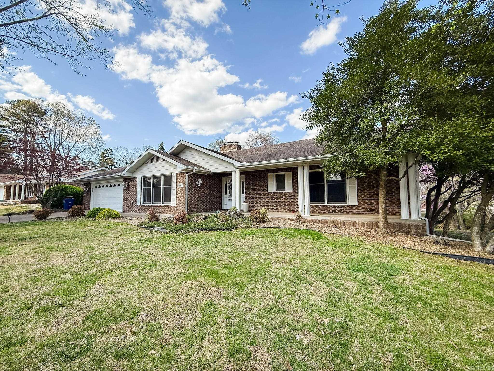 SOUTHERN MEADOWS ESTATE - Residential