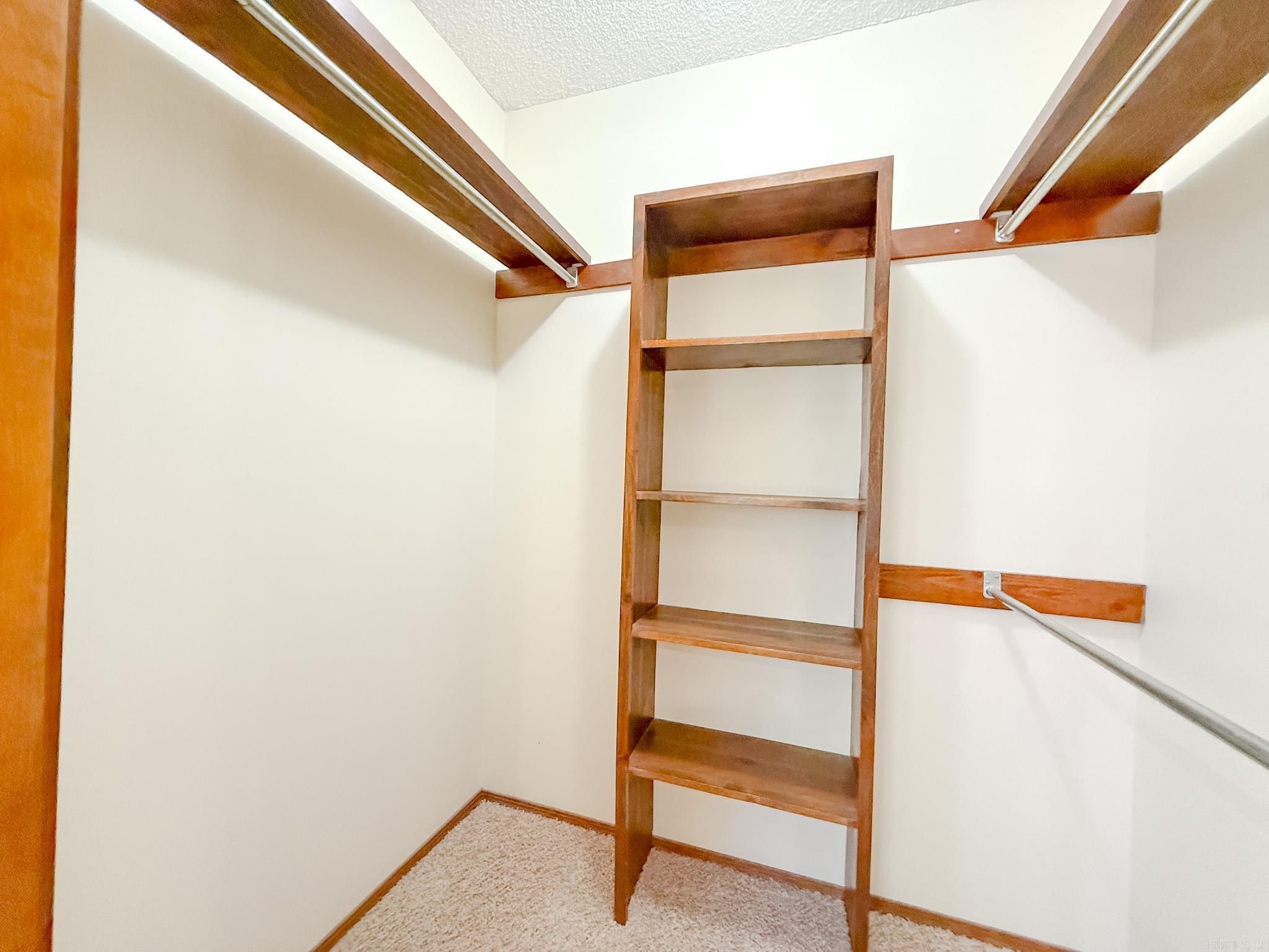 SOUTHERN MEADOWS ESTATE - Residential