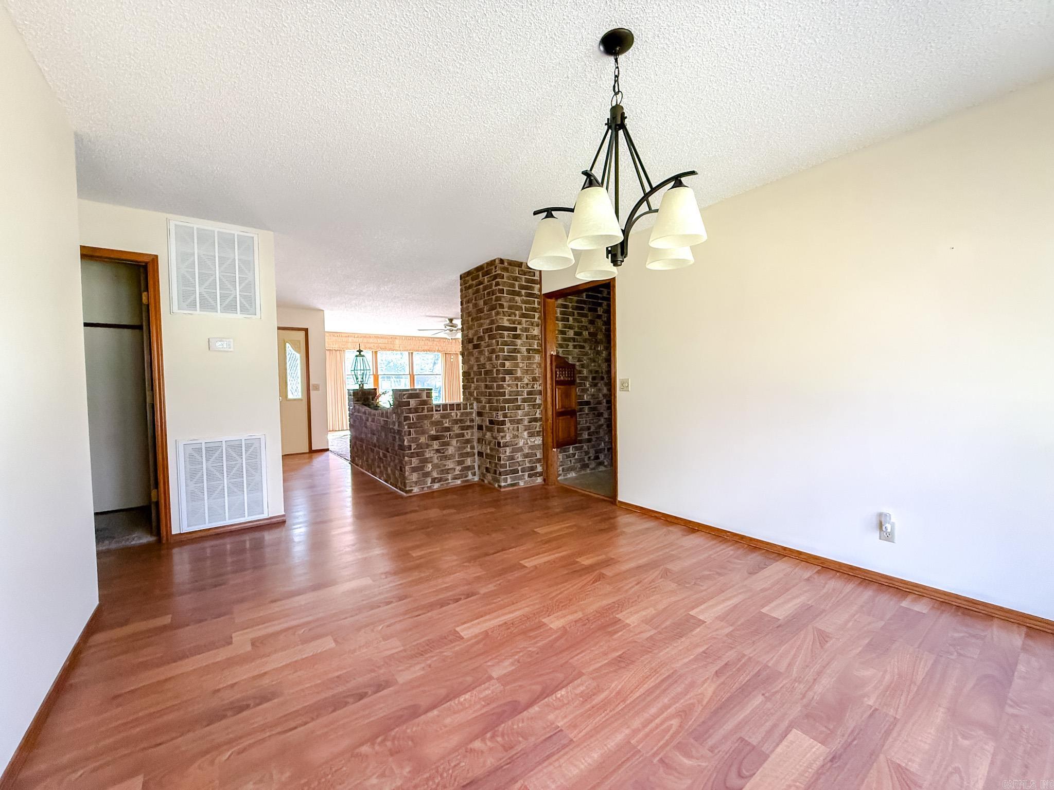 SOUTHERN MEADOWS ESTATE - Residential