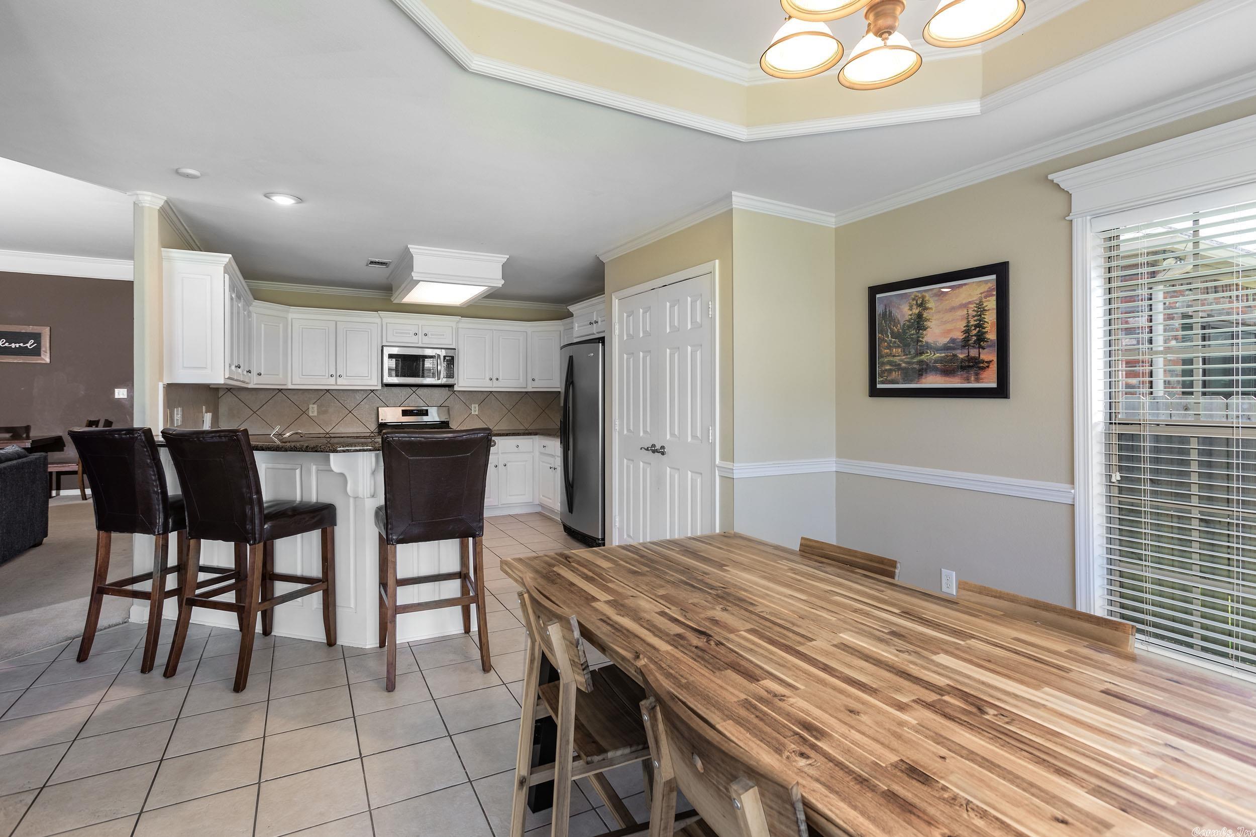 COUNTRY CLUB OF ARK THE - Residential