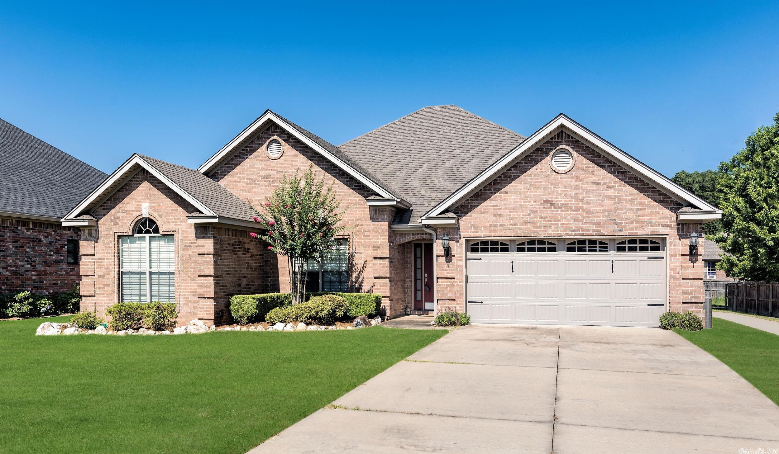 COUNTRY CLUB OF ARK THE - Residential