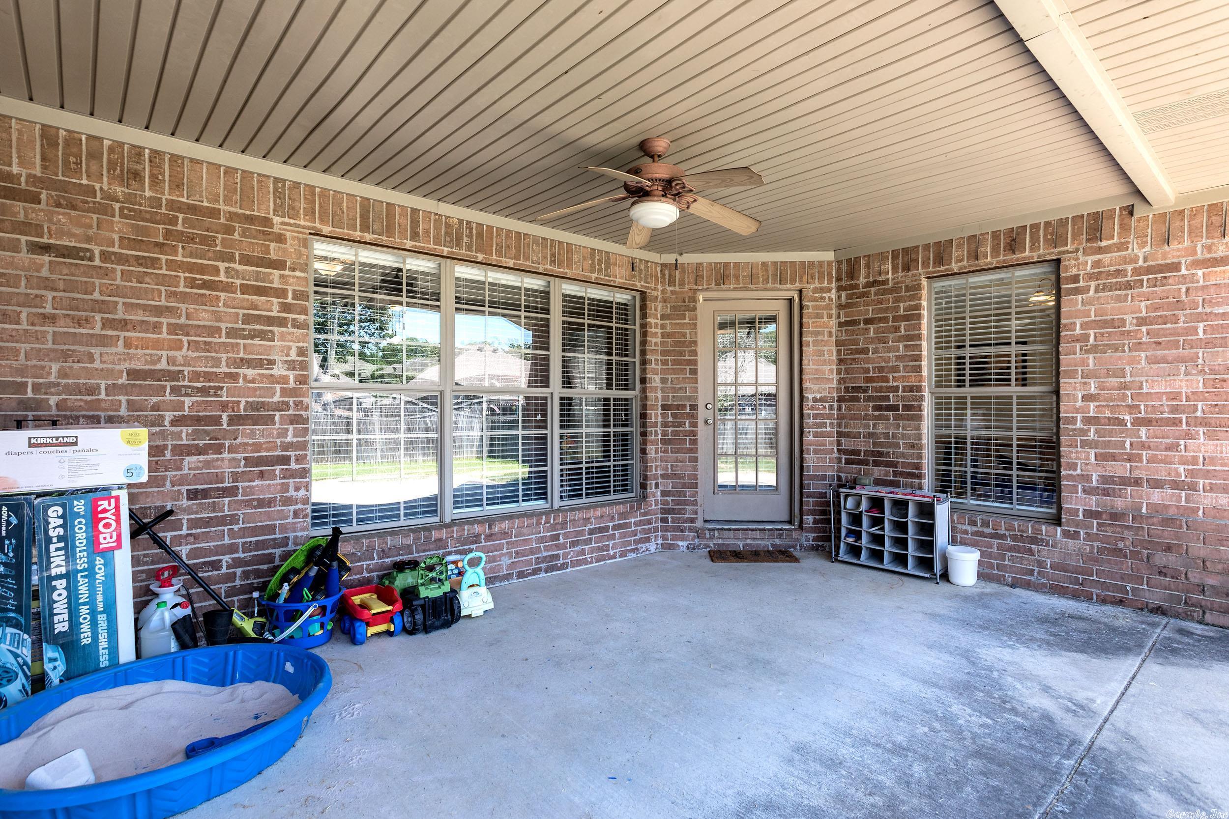 COUNTRY CLUB OF ARK THE - Residential