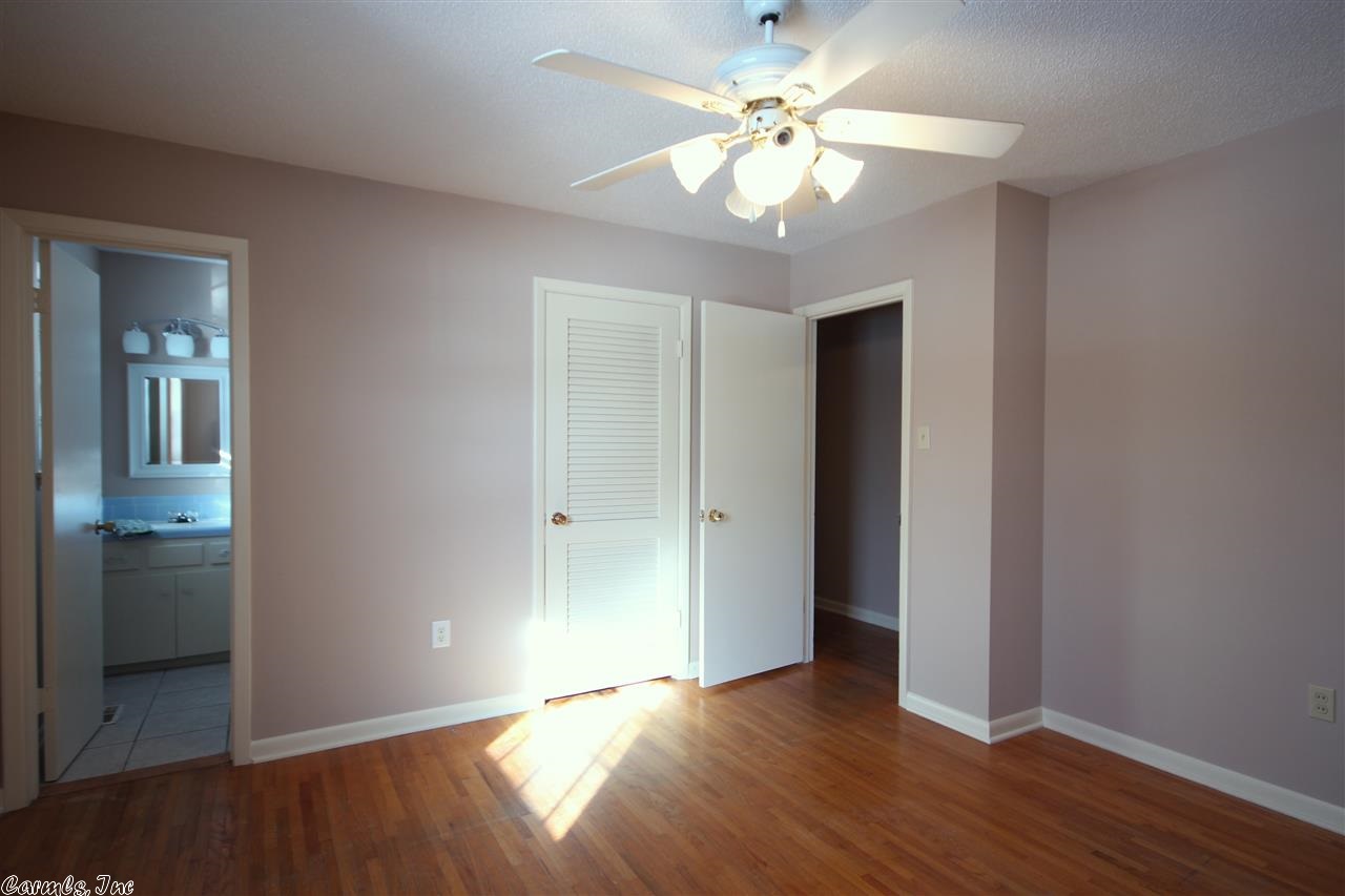 INDIAN HILLS - Residential