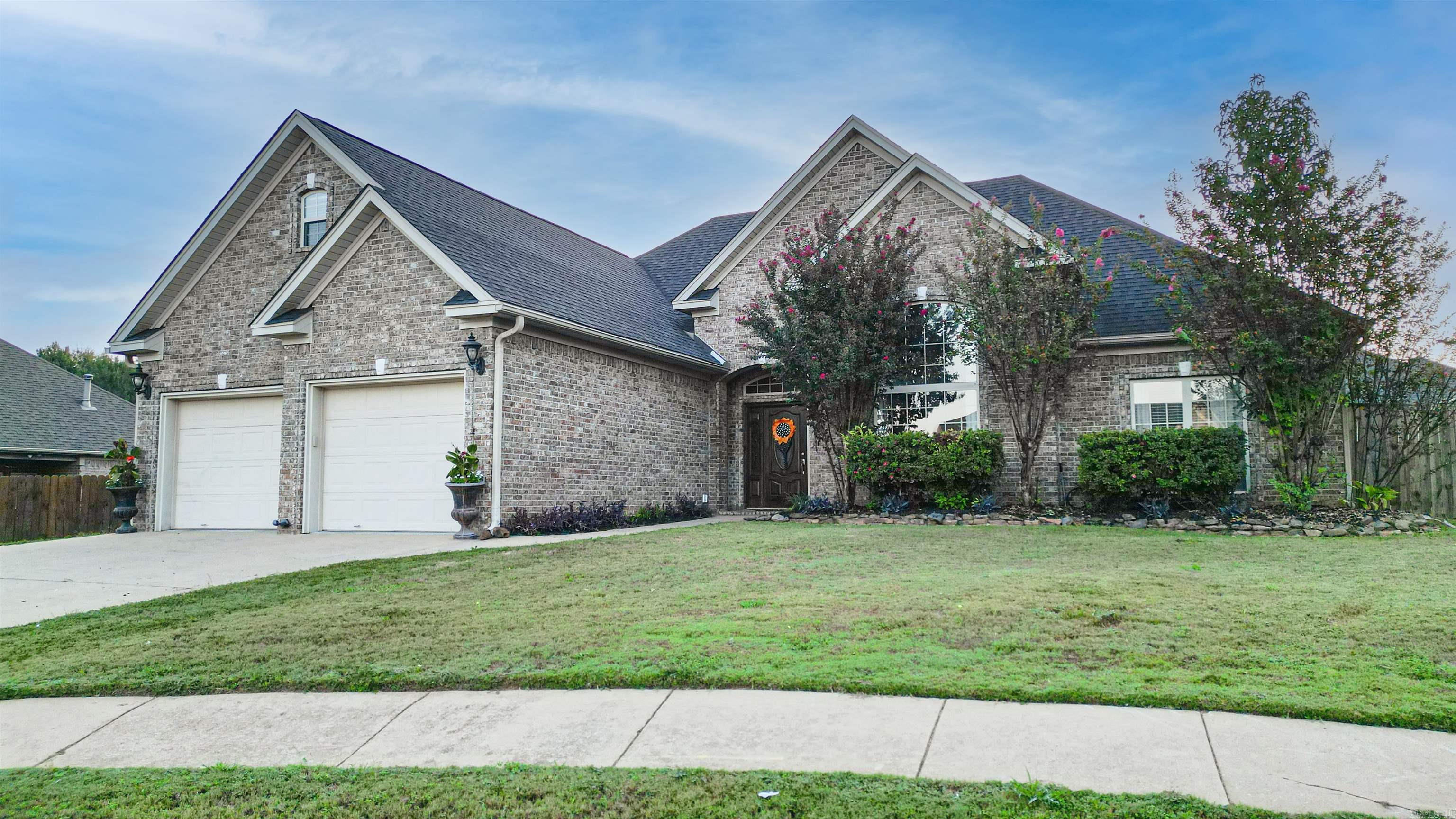 LEGACY VILLAGE - Residential