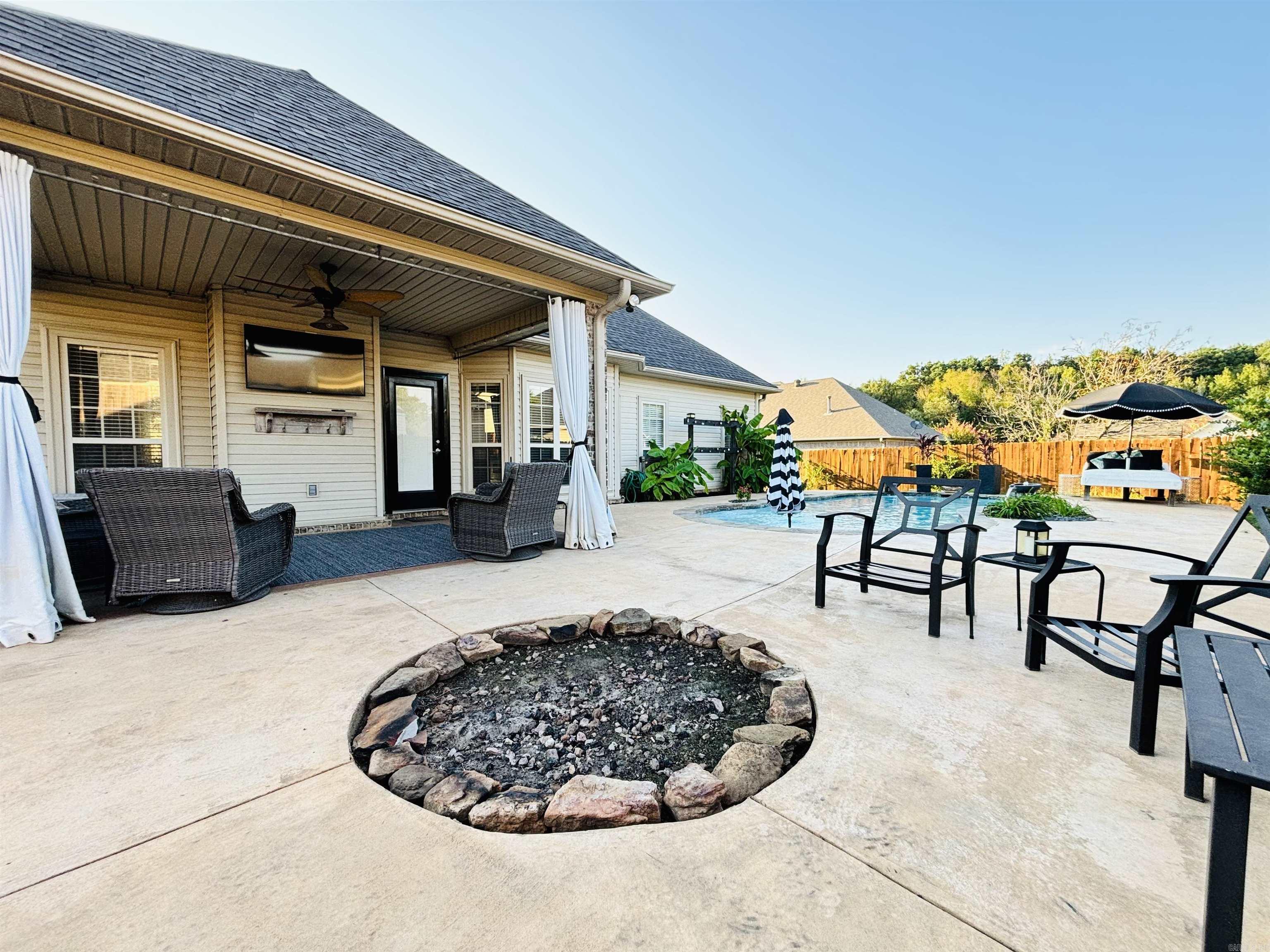 LEGACY VILLAGE - Residential