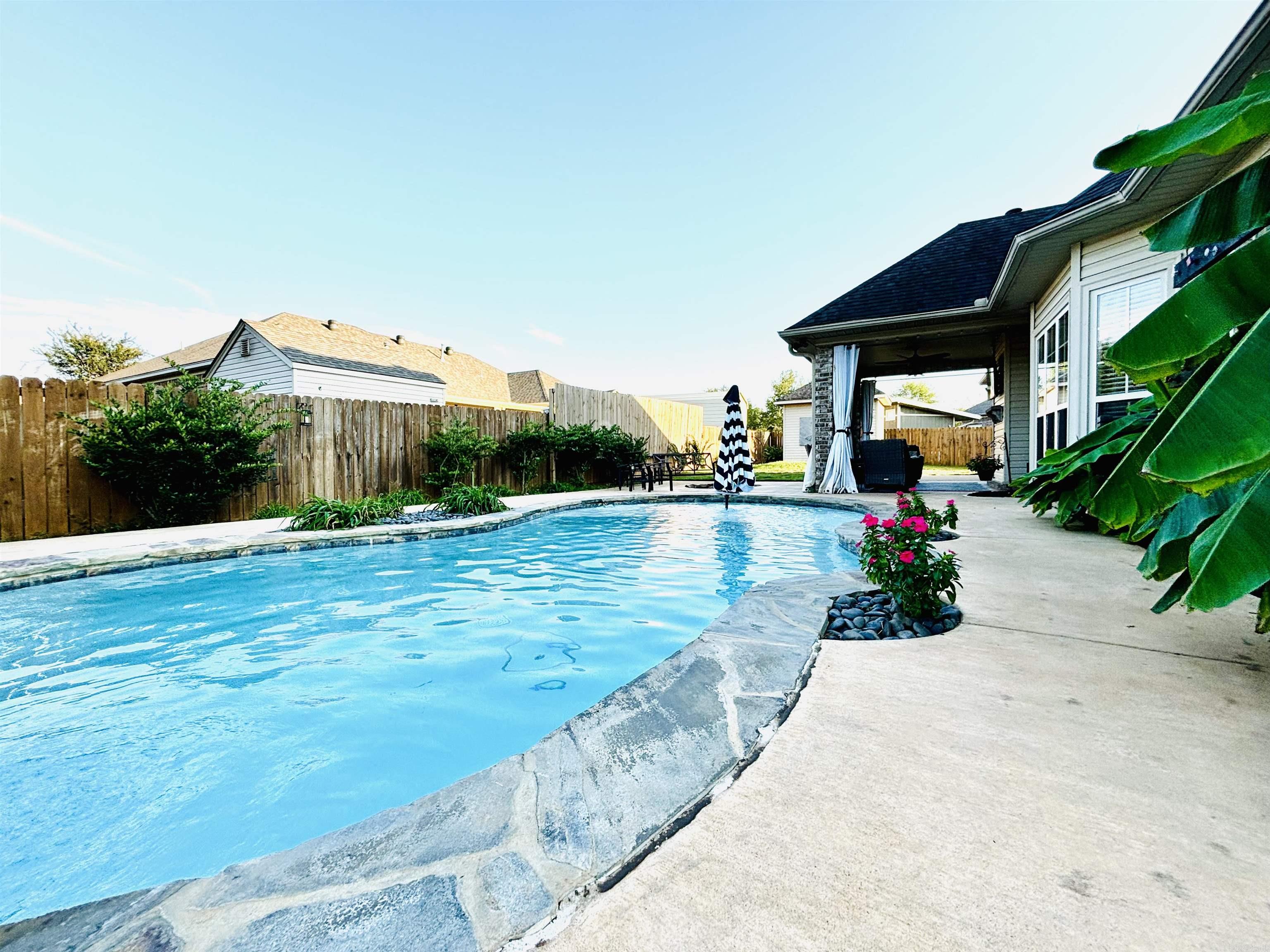 LEGACY VILLAGE - Residential