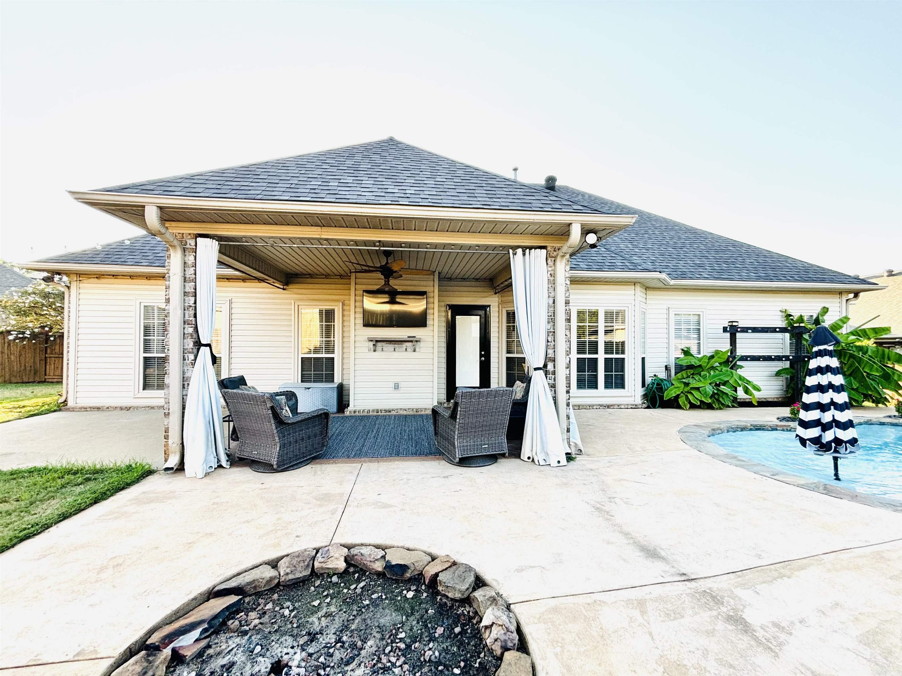 LEGACY VILLAGE - Residential