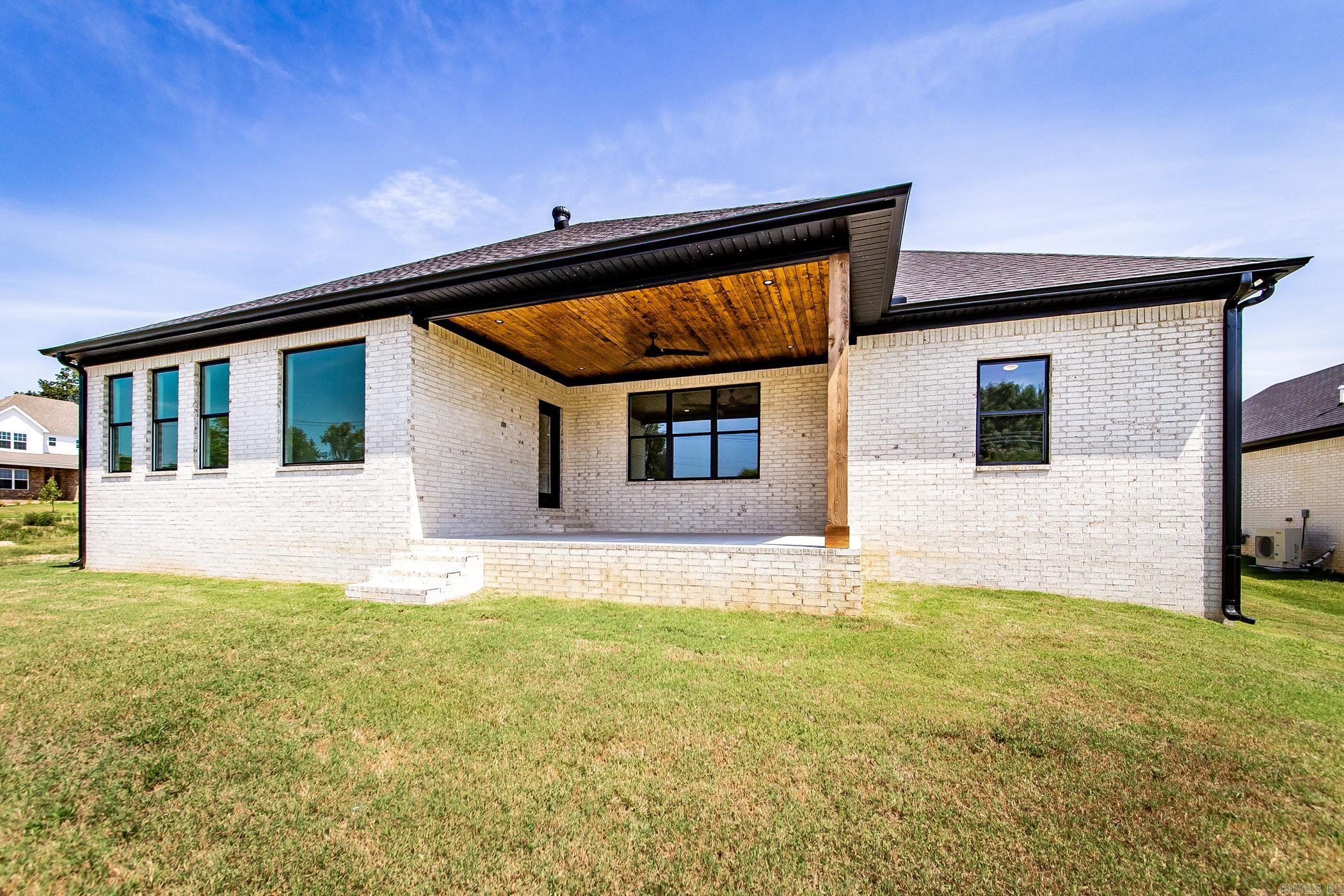 SYLVIA SPRINGS SUBDIVISION - Residential