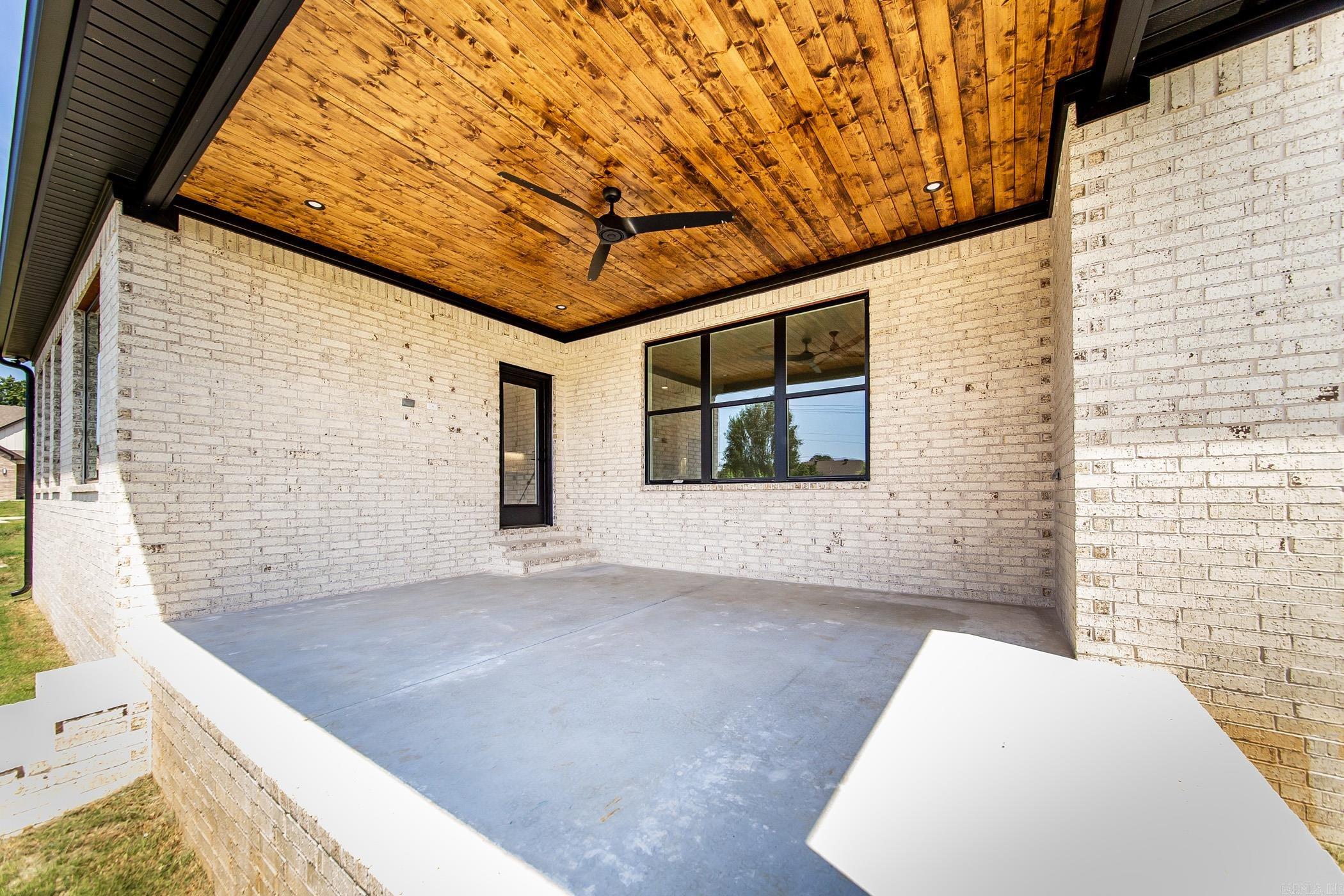 SYLVIA SPRINGS SUBDIVISION - Residential