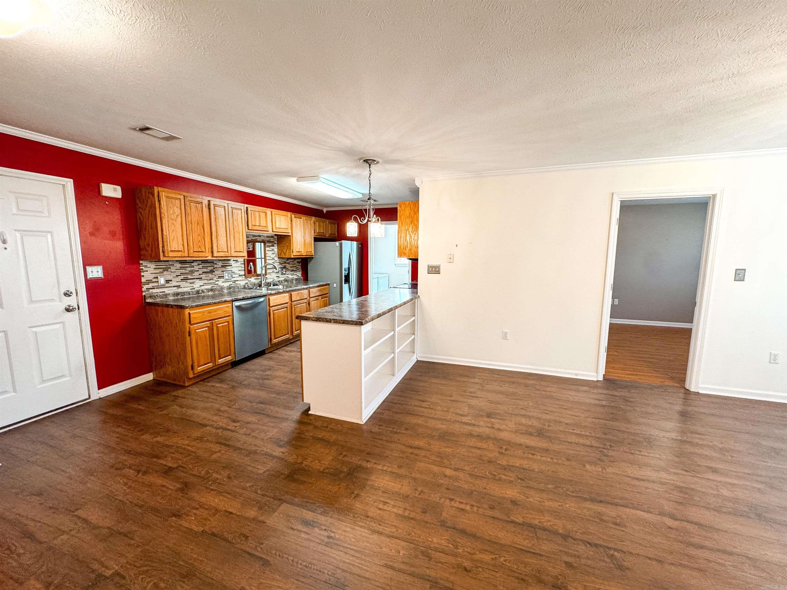 RIVER OAKS TRACE - Residential