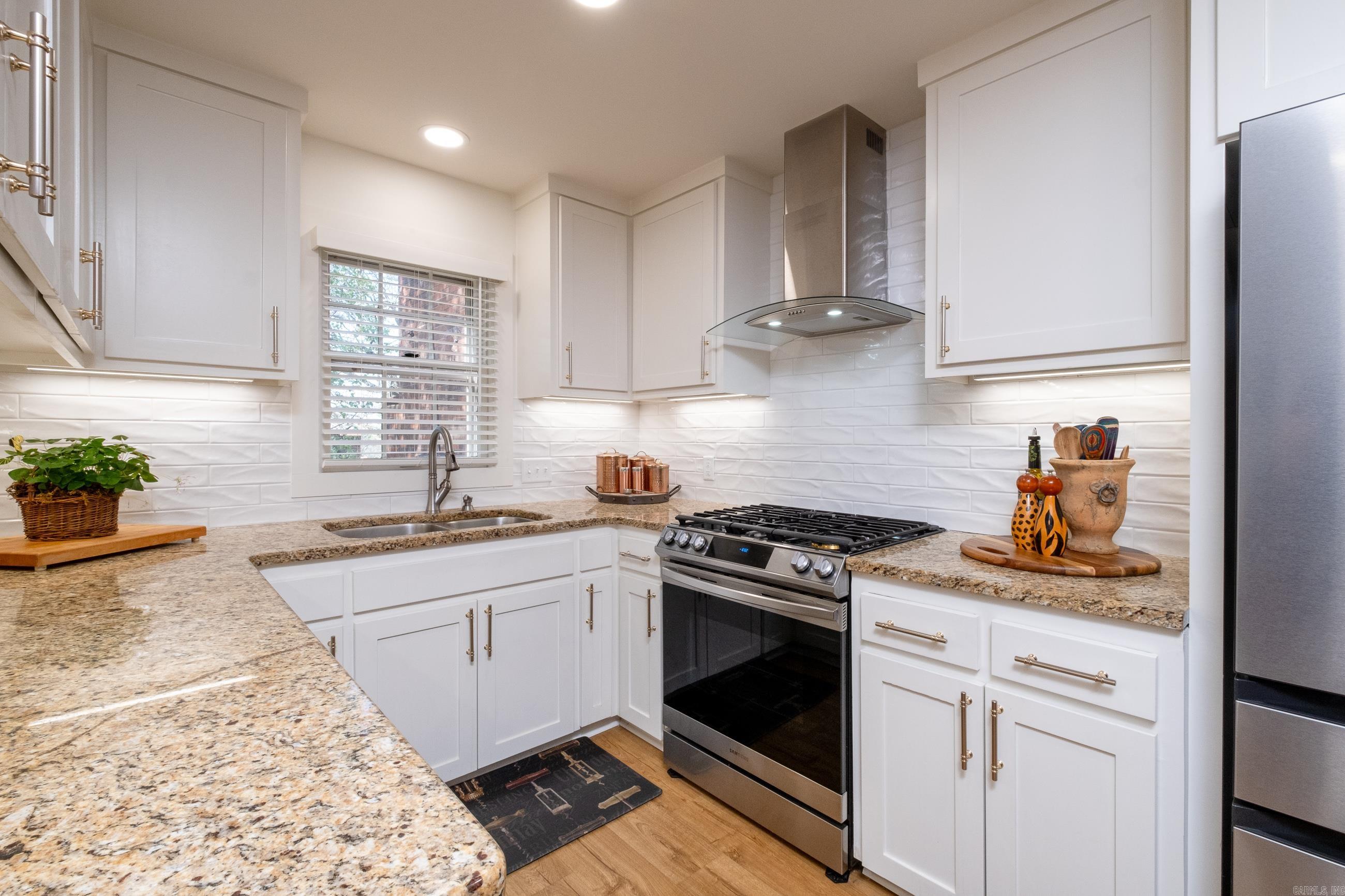 CAMBRIDGE PLACE HPR - Residential