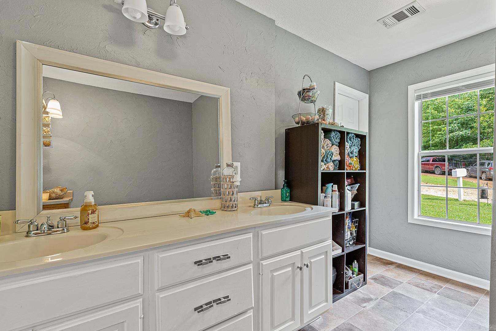 PARAGOULD DRIVE - Residential