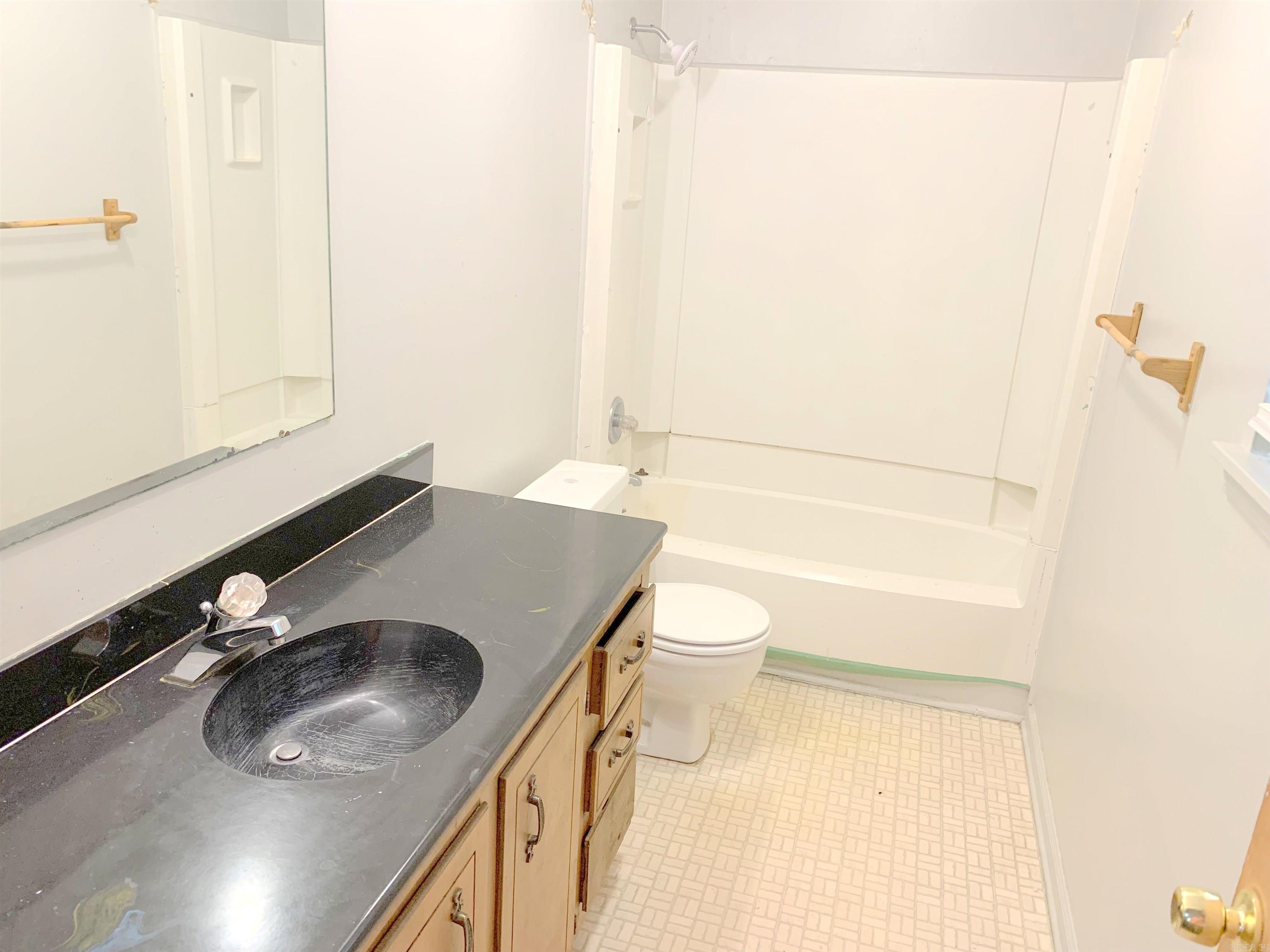 ARBOR OAKS - Residential