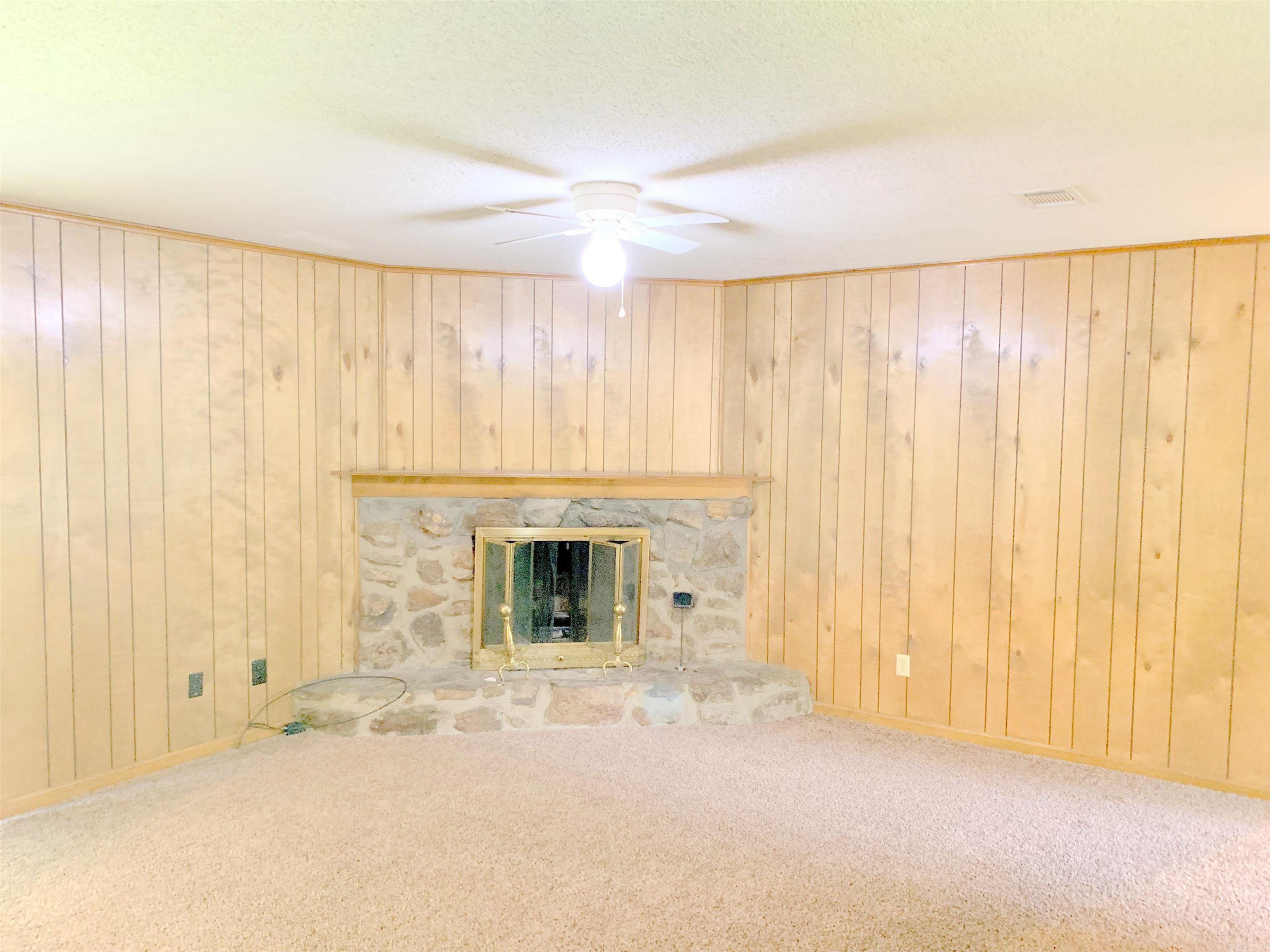 ARBOR OAKS - Residential