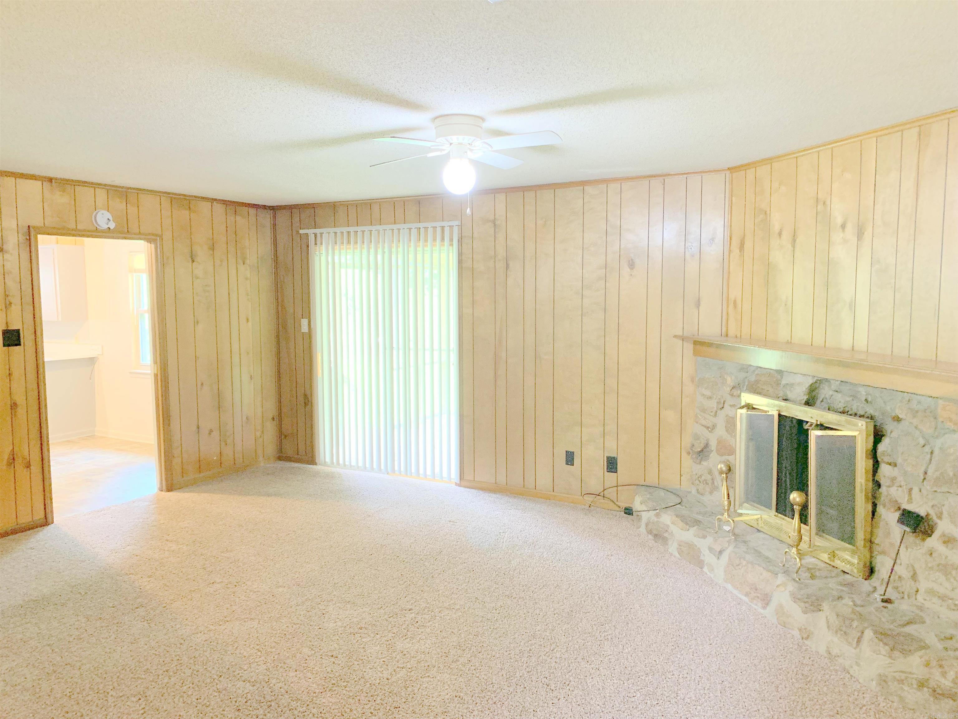 ARBOR OAKS - Residential