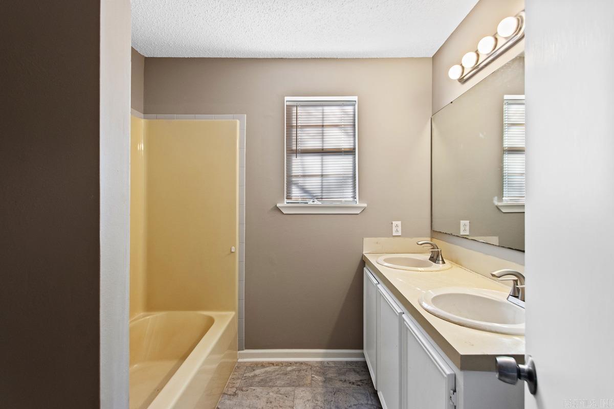 PINE GROVE - Residential