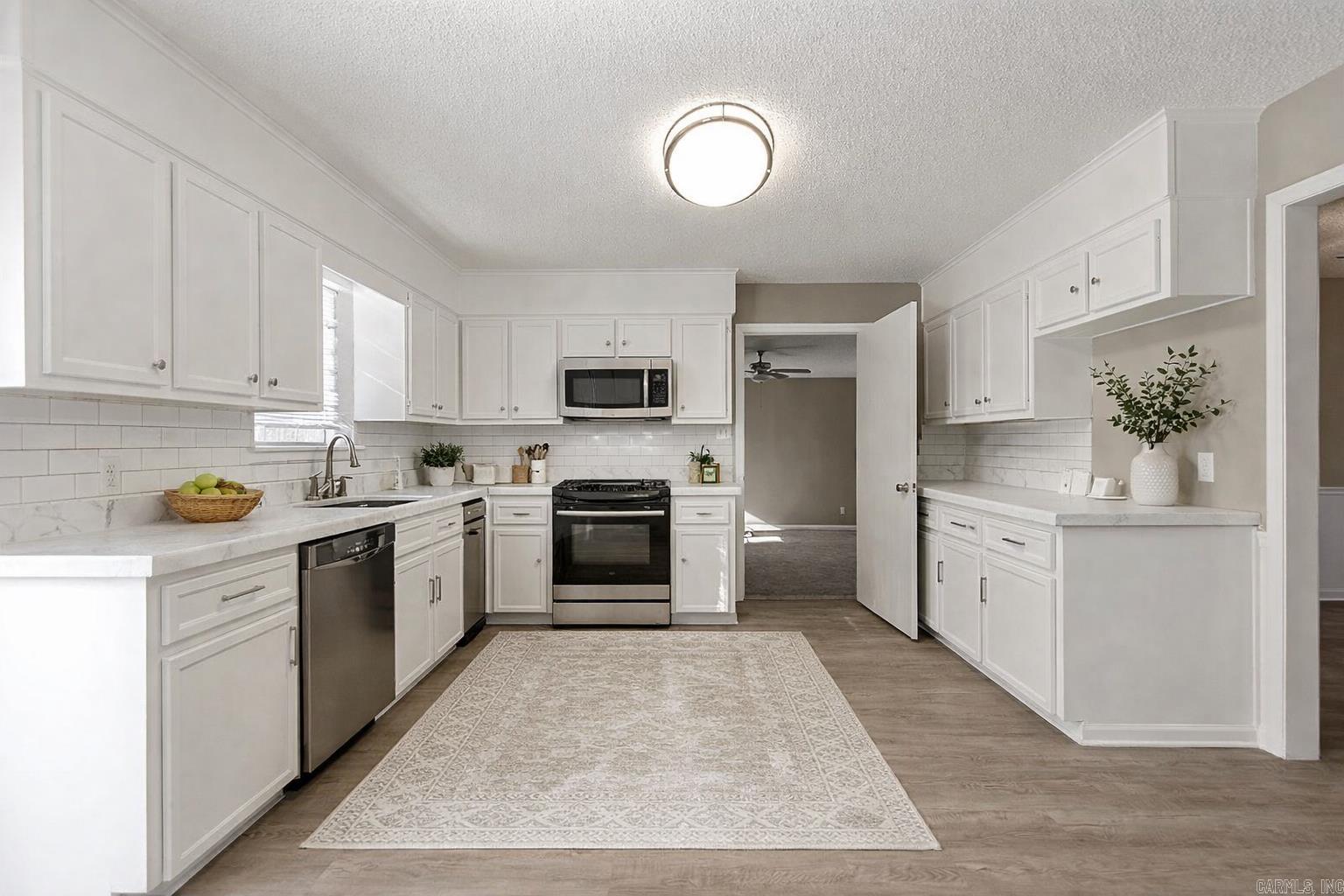 PINE GROVE - Residential