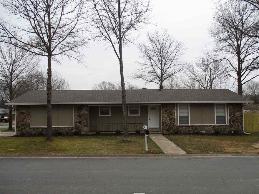 This beautiful 3bd-2ba-2ga home in Jacksonville has been completely renovated! The home has new paint on the interior-exterior and updated landscaping providing a welcoming curb-appeal. Your new home features gorgeous wood vinyl flooring throughout the main areas and plush new carpet in the bedrooms. We have updated the AC system and water heater to insure you are comfortable in the heat of the summer and provide efficiency. Your new kitchen has refinished white cabinets with new modern countertops.