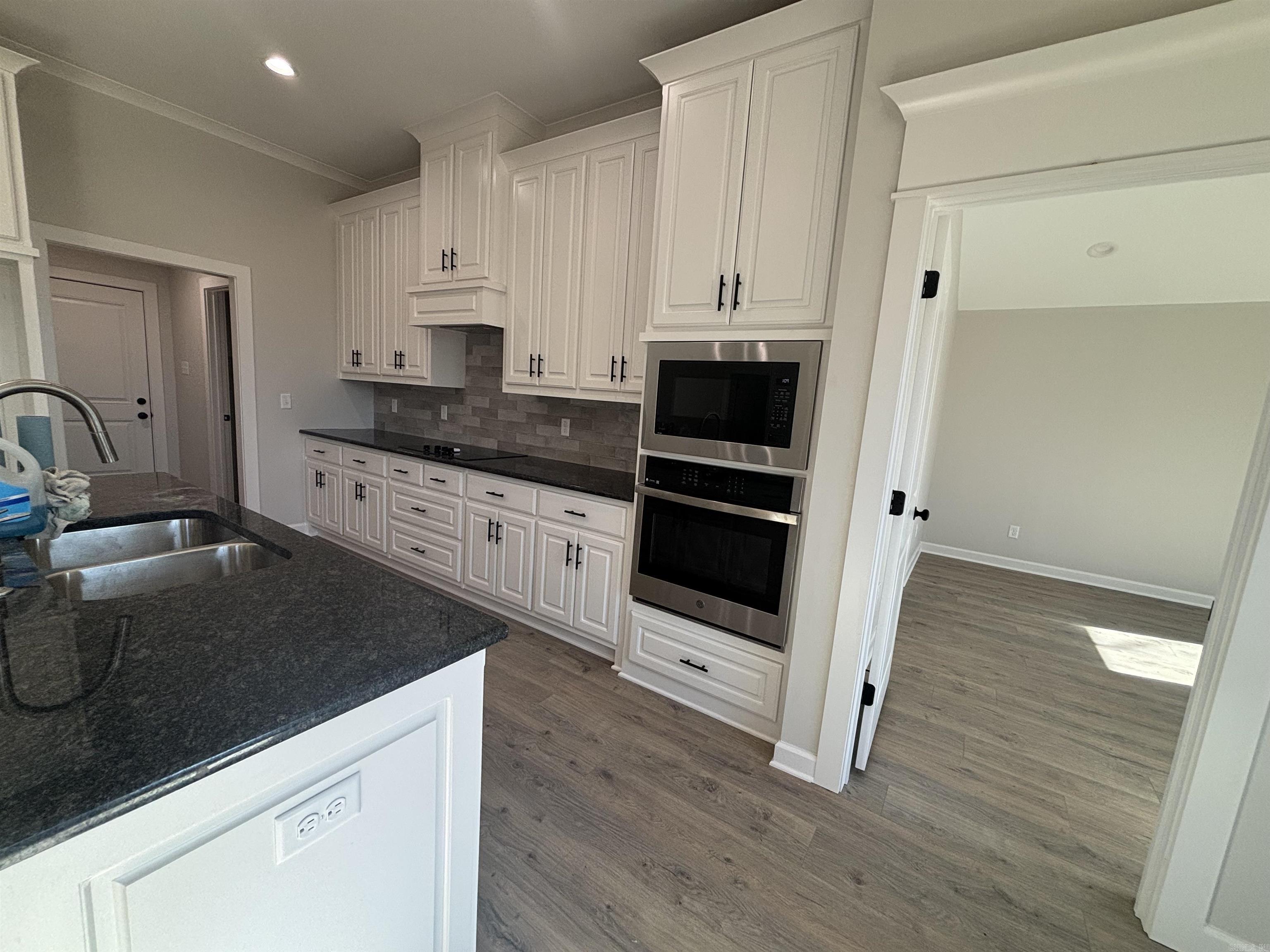 CYPRESS VIEW - Residential