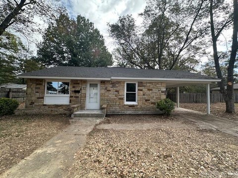 Photo of Lonoke, AR 72086 (MLS # 26042631)