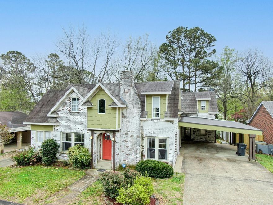 Get ready to ENTERTAIN In this beauty & It is Move In READY! Some of its features are: Three separate living areas, Den / TV Room on both levels, a sunroom for the warm sunny Arkansas days. Formal dining room, Large vaulted kitchen with copper sink, eat-in breakfast dining, granite and stainless appliance. Two potential art gallery spaces. Large first floor master bedroom w on-suite and tv niche. Several decks and backyard cabana. 4 bed / 3 bath Beautiful and artful staircase with eclectic embellishments. Two separate driveways, one a double car Porte Cochere'. Outdoor separated and locked storage room. Patio and fire pit. Plenty of storage in basement and a tornado safe-room. A very well built and energy efficient home. Dead center of Jonesboro, close to shopping, downtown and numerous Churches. All appliances convey, washer, dryer, refrigerator, stove. All furnishing, decor, artwork is negotiable.