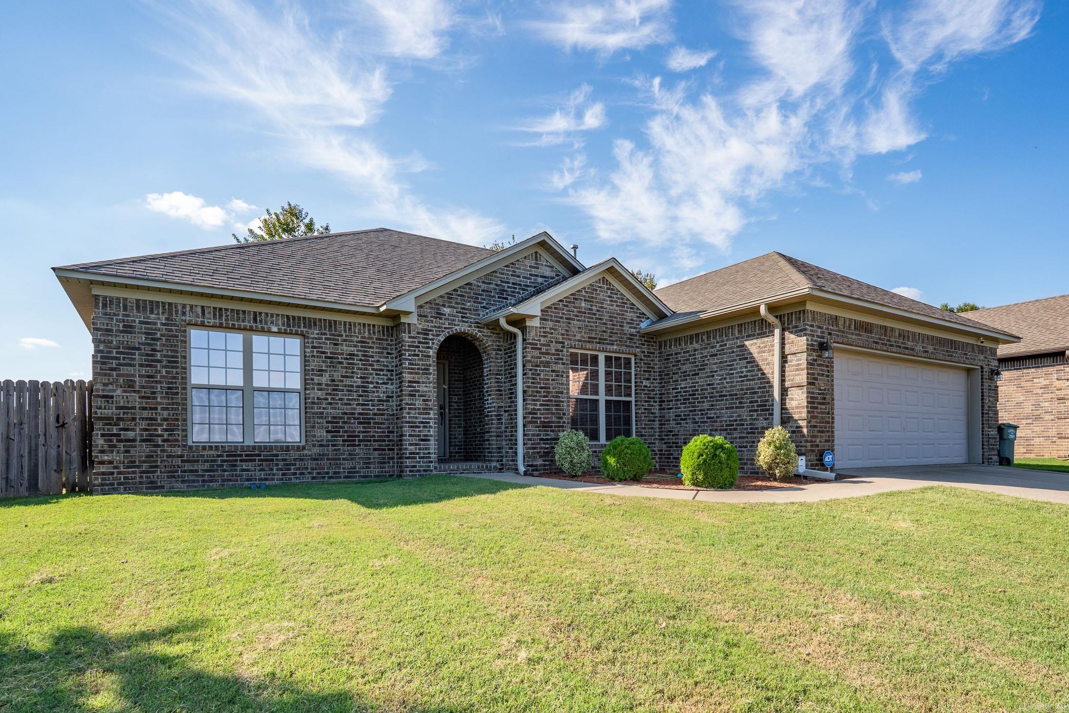 SPRING VALLEY - Residential