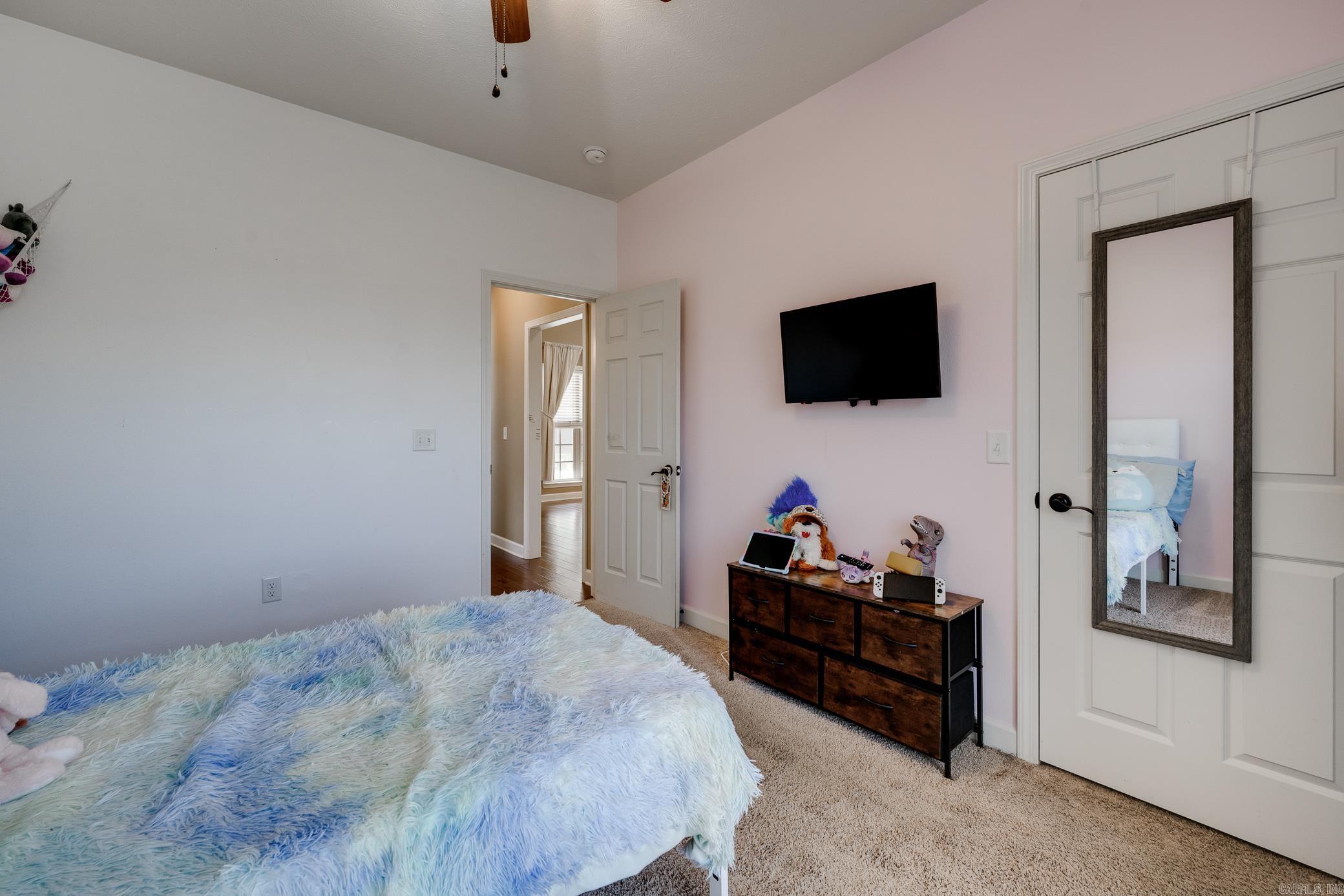 SPRING VALLEY - Residential