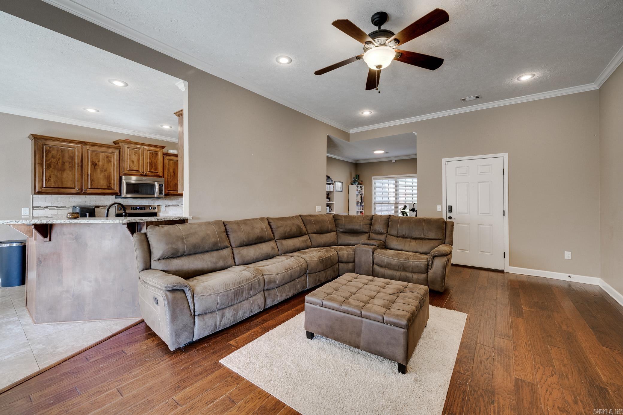 SPRING VALLEY - Residential