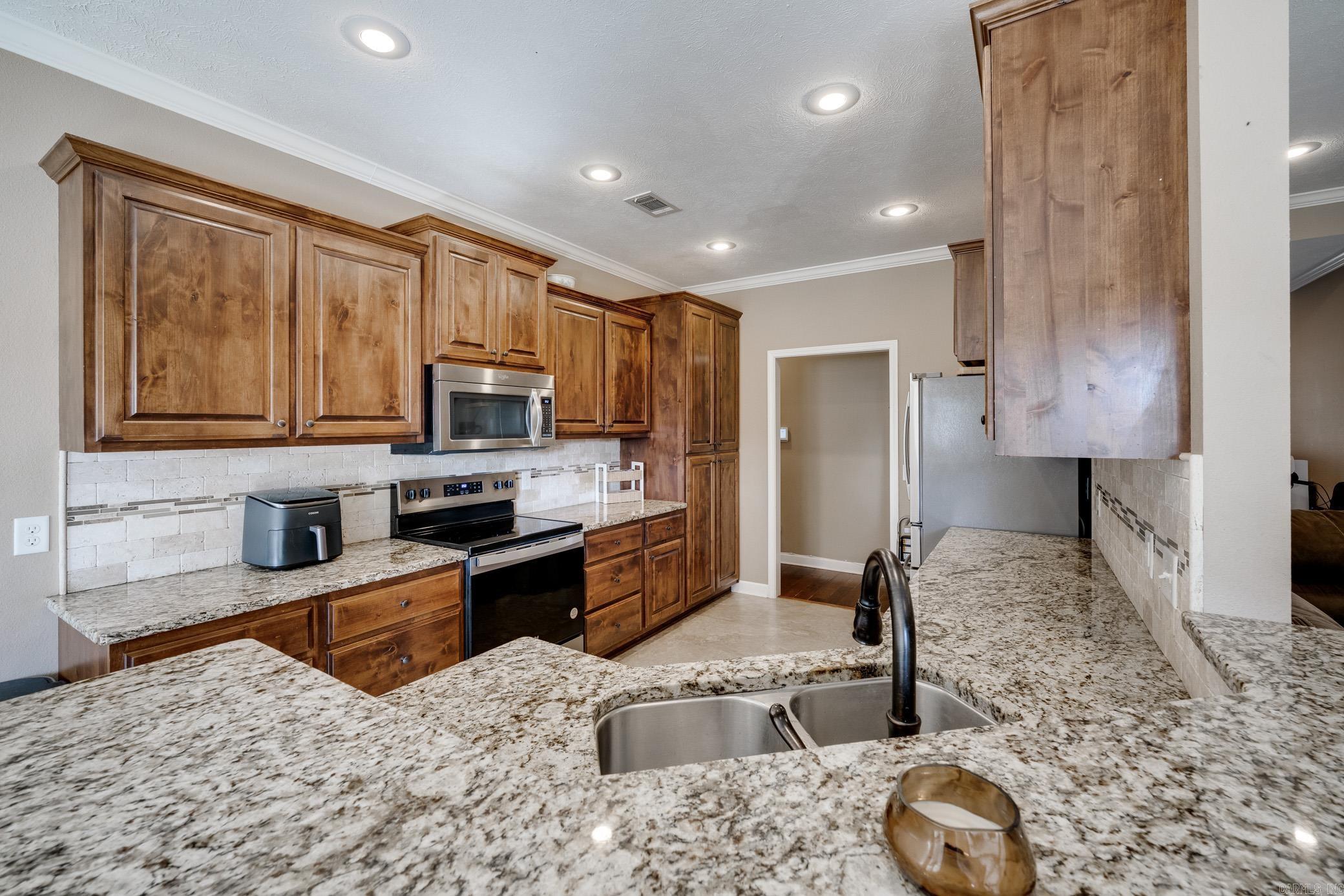 SPRING VALLEY - Residential