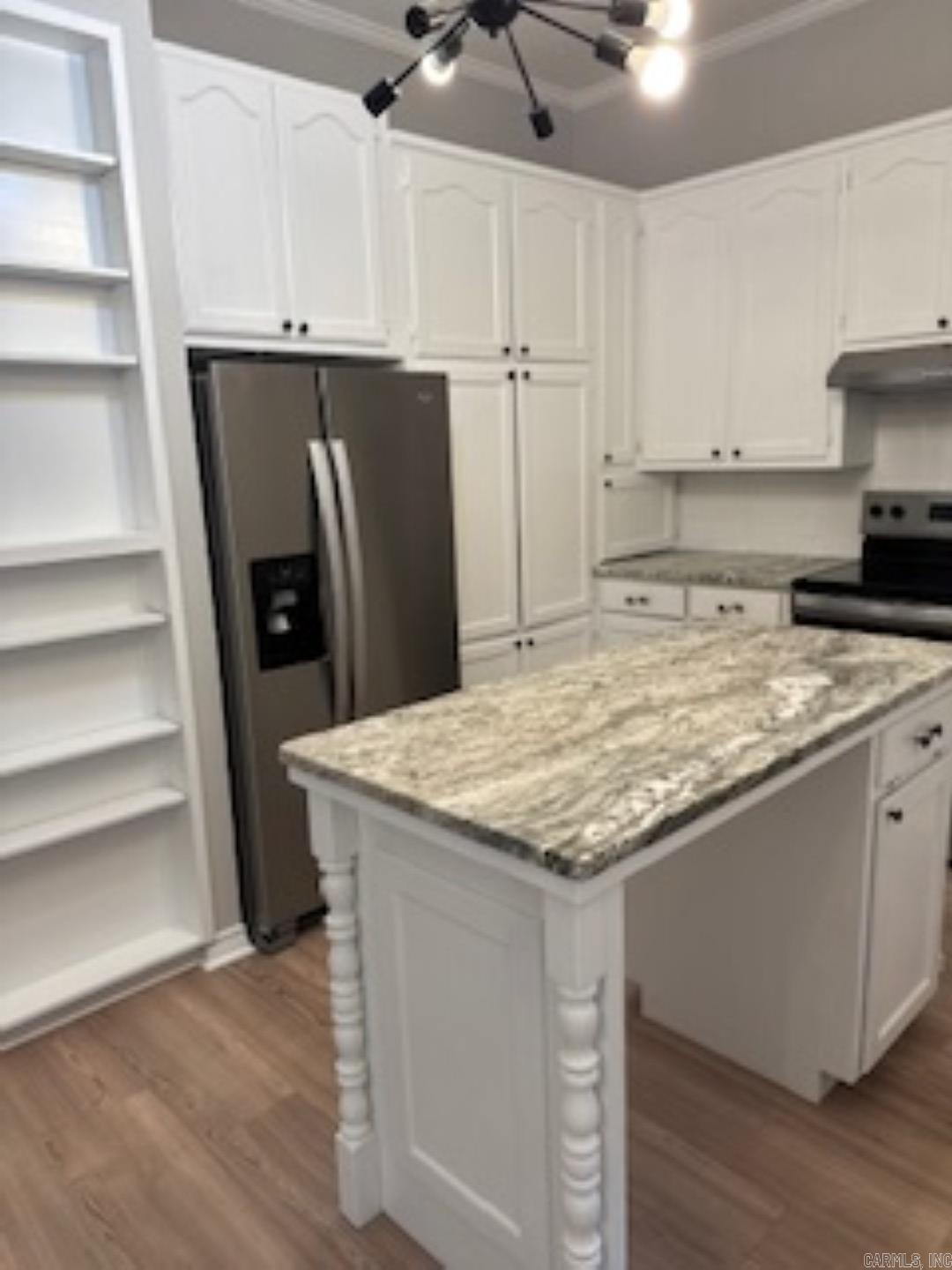 PINE HILLS - Residential